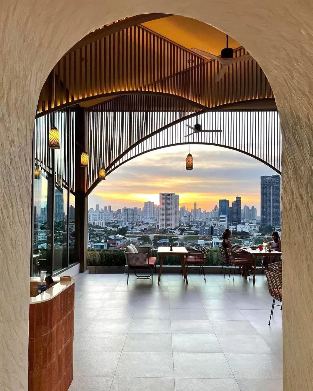 Restaurant/Places to Eat in GLOW Sukhumvit 71