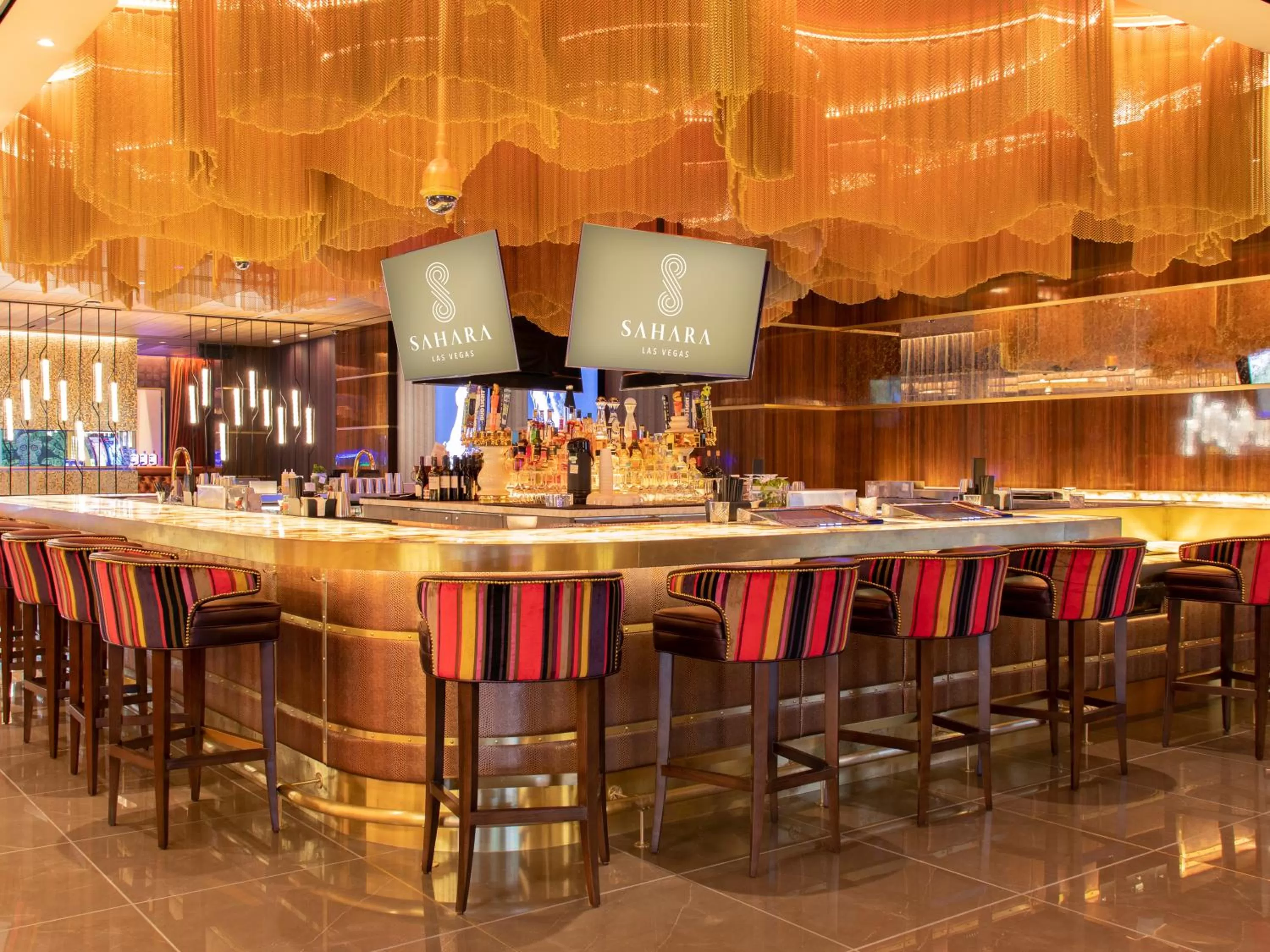 Lounge or bar in SAHARA Las Vegas