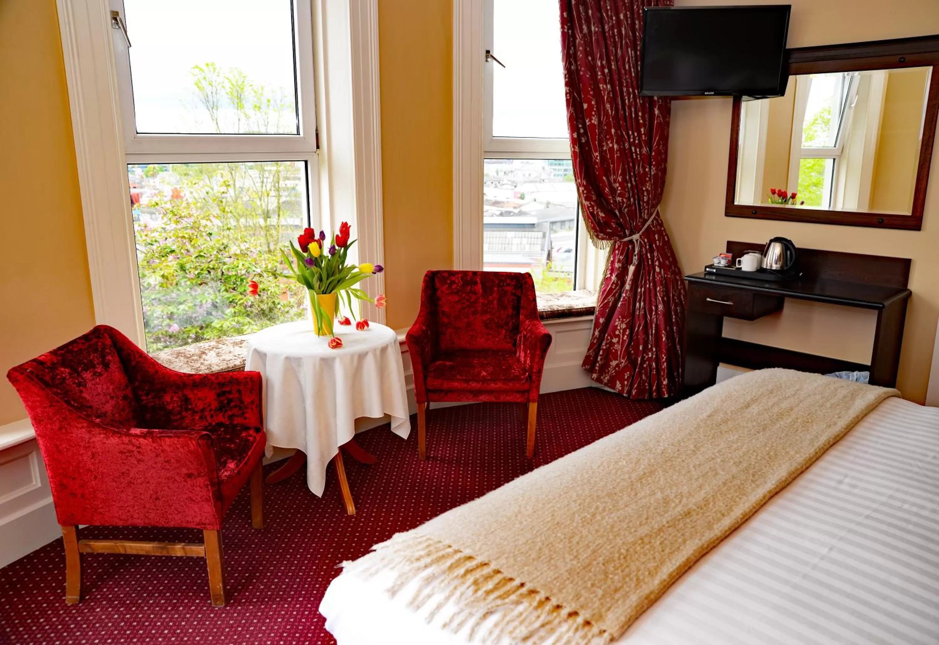 City view, Bed in Gabriel House Guesthouse