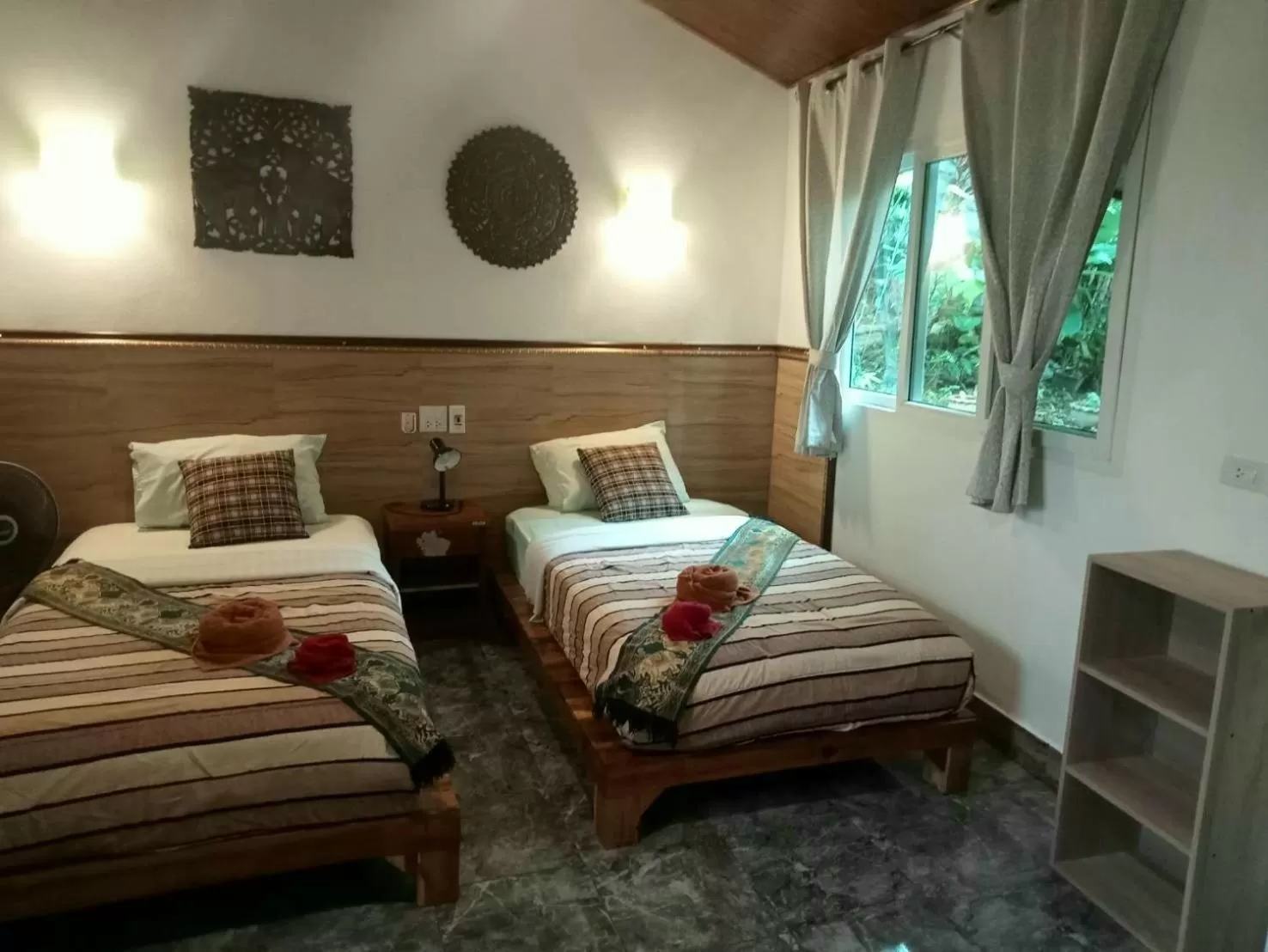 Photo of the whole room, Bed in Khao Sok Las Orquideas Resort