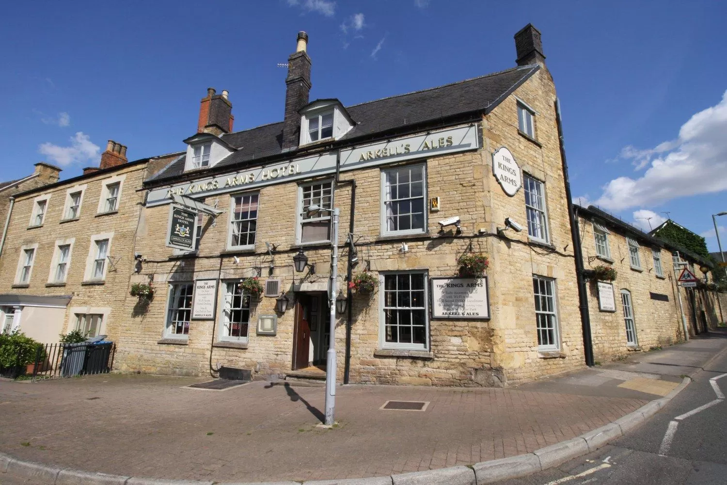Property building in The Kings Arms Hotel