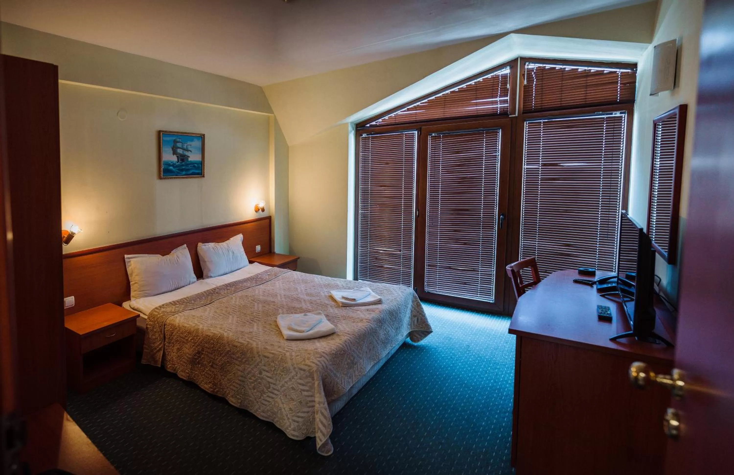 Photo of the whole room, Bed in Dionis Hotel