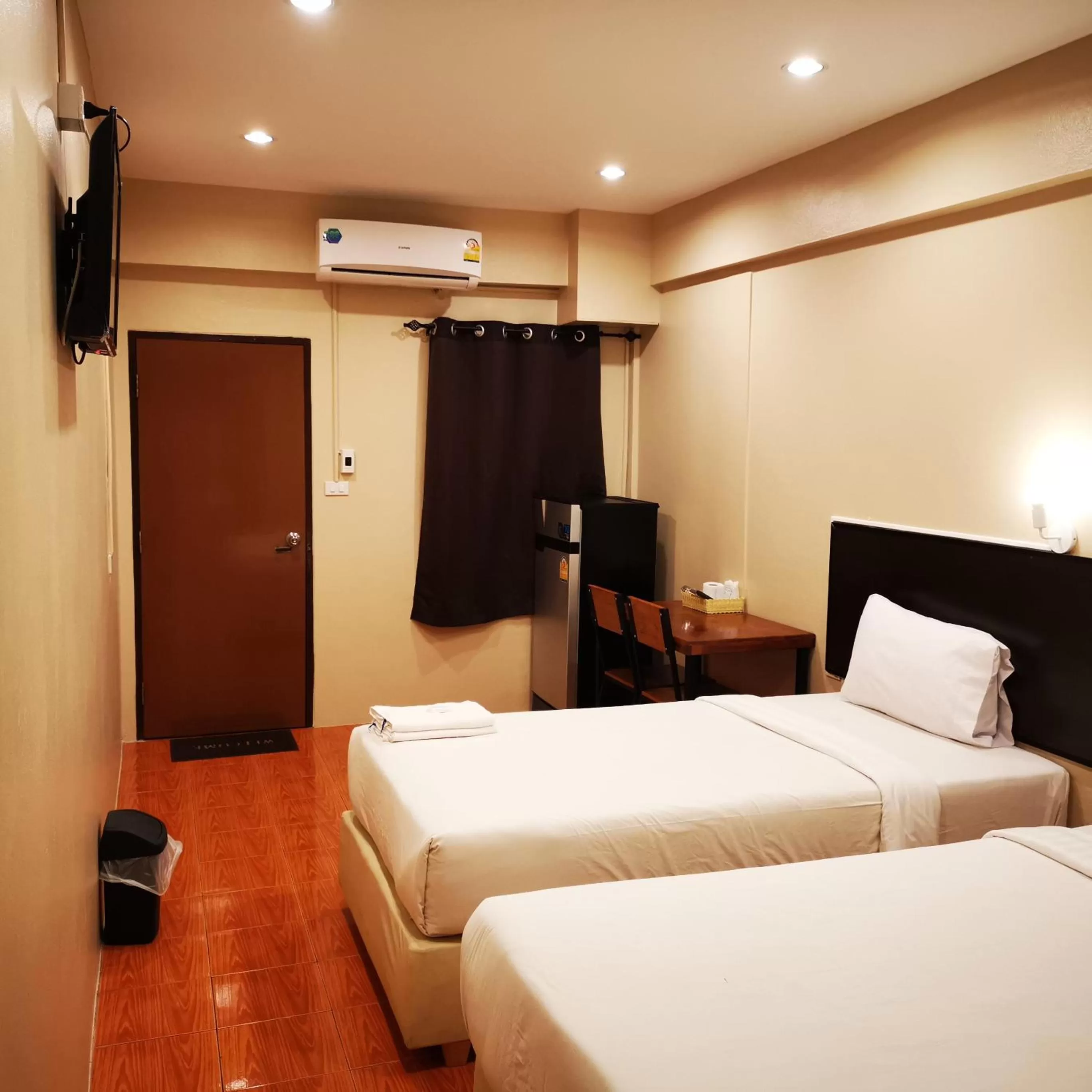 Bed in KKinn South Pattaya