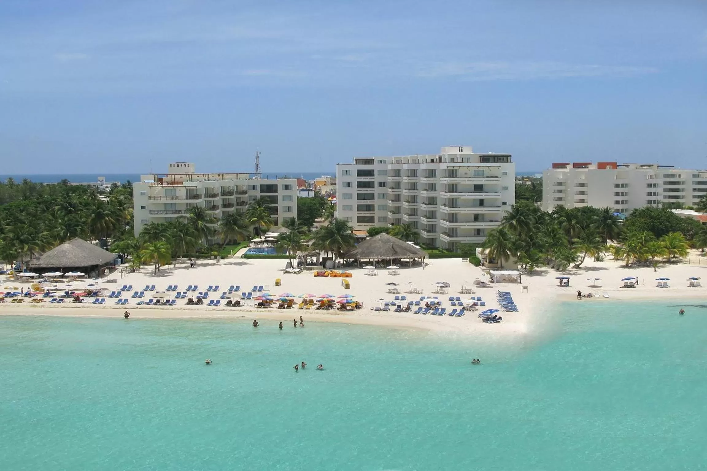 Facade/entrance in Ixchel Beach Hotel