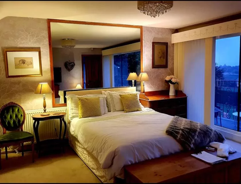 Photo of the whole room, Bed in The Wood Cottage