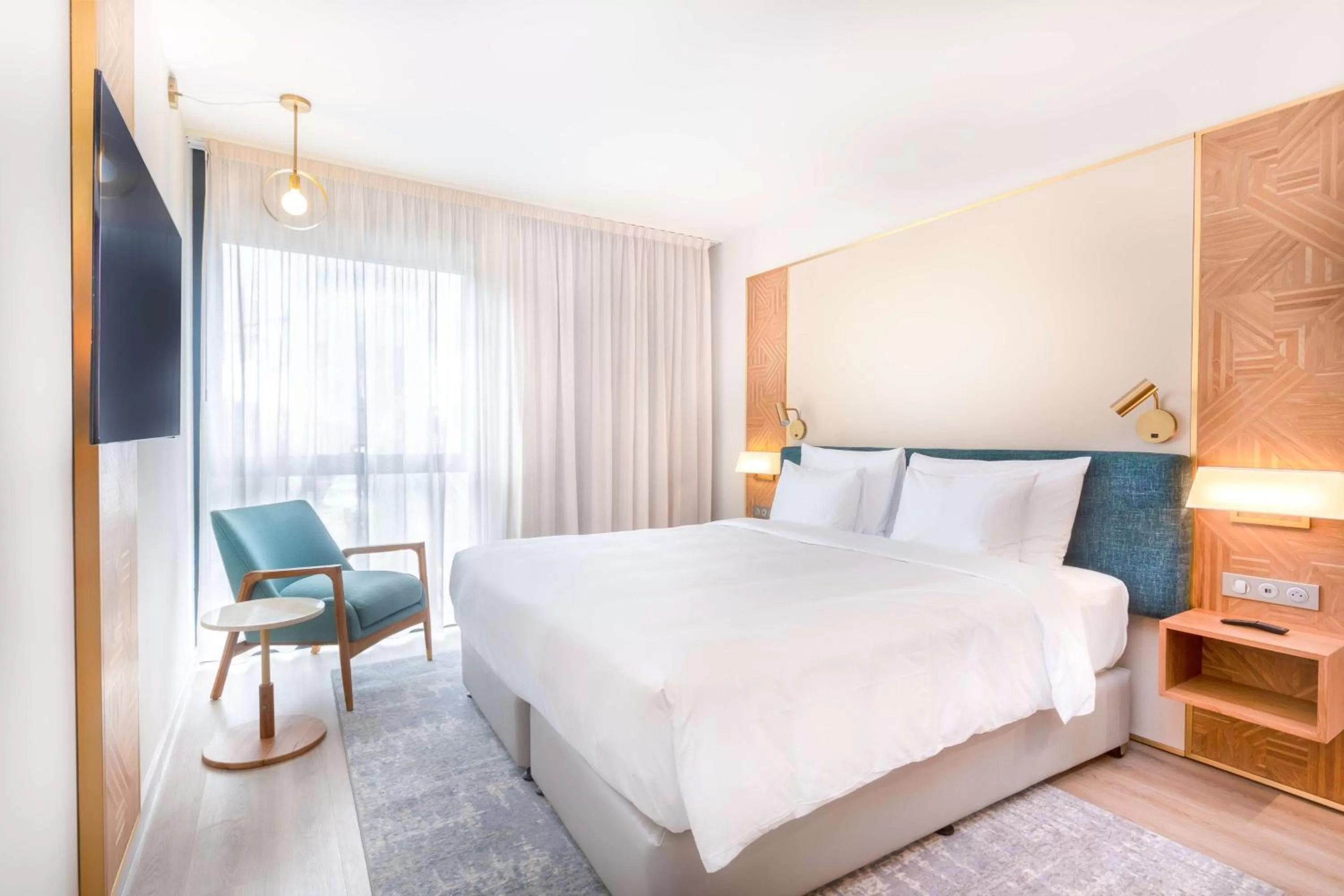 Bed in Radisson Hotel Saint Denis, La Reunion