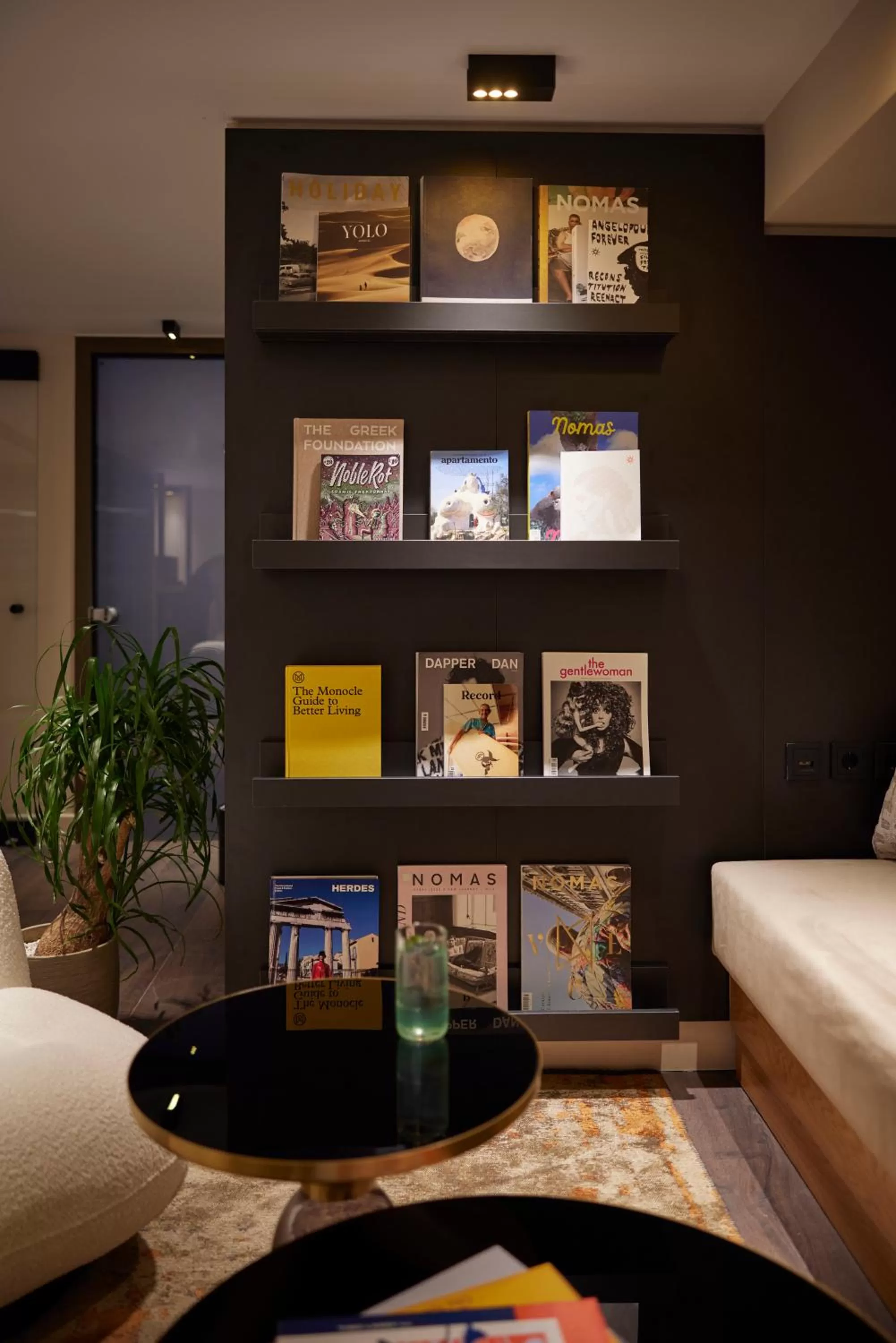 Lounge or bar, Bed in Teight Hotel