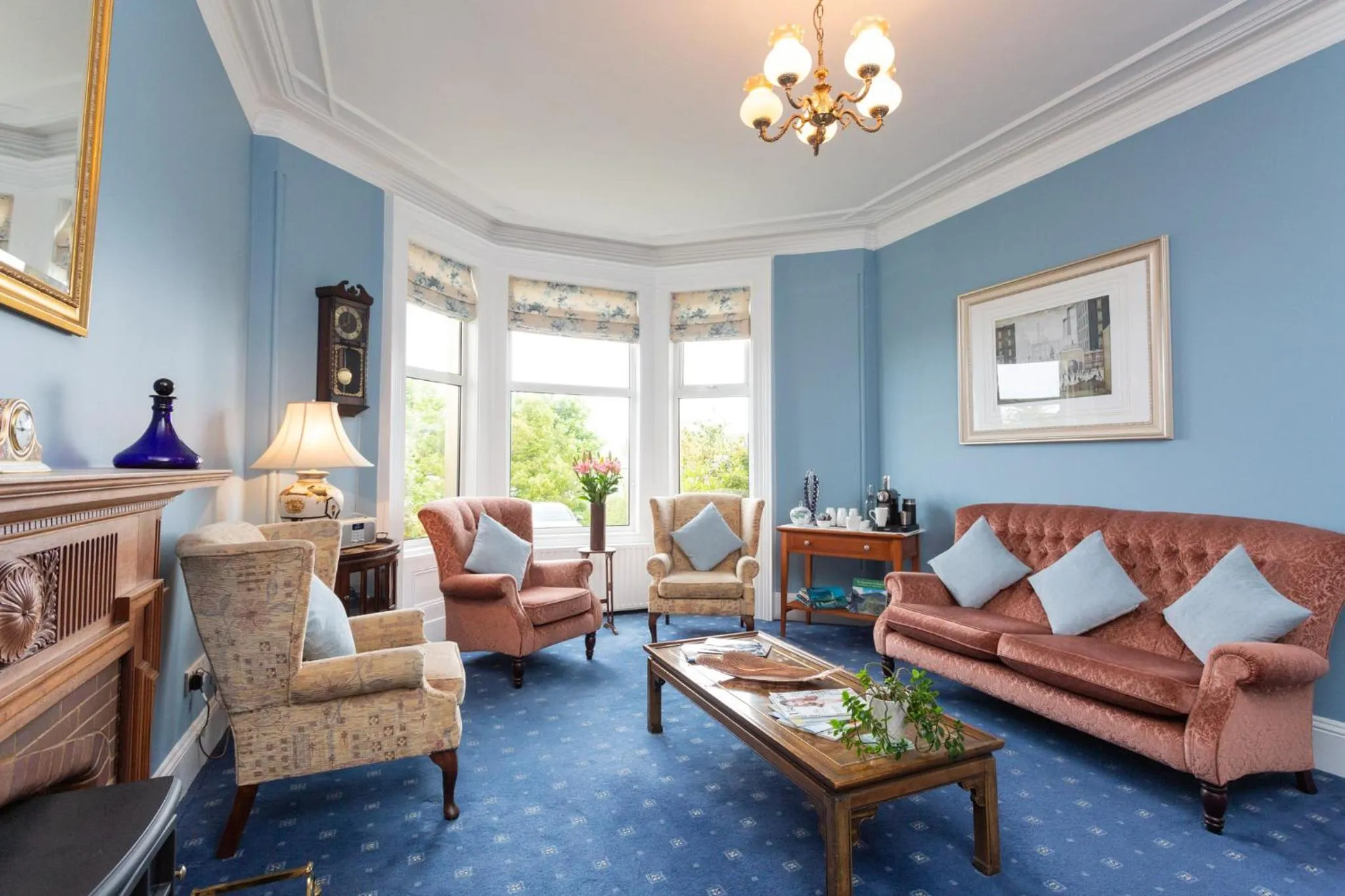 Lounge or bar in Shelleven Guest House