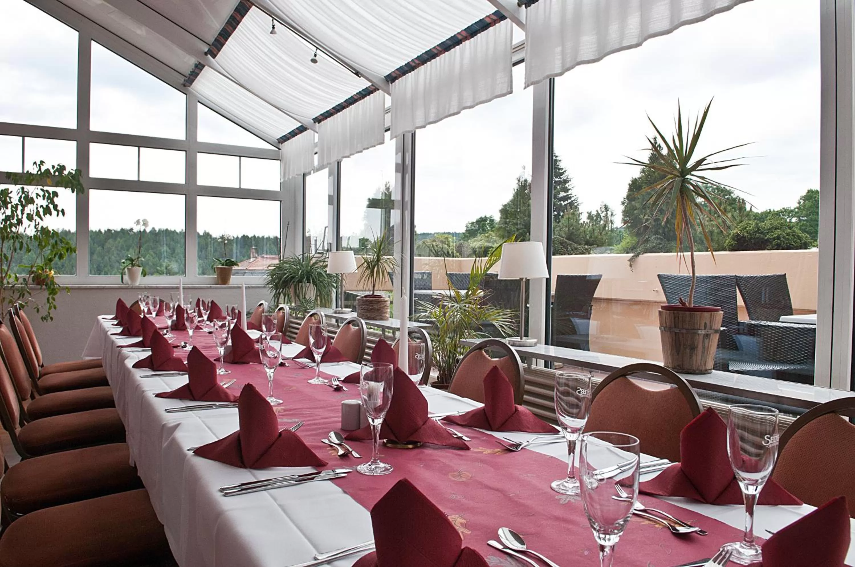Restaurant/places to eat in Hotel Falkenstein