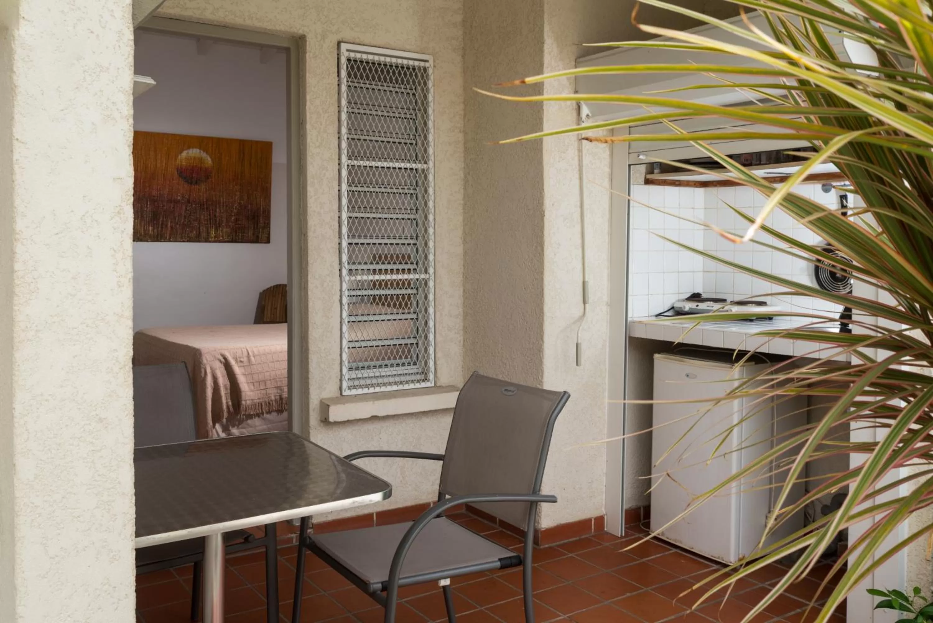 Patio in Hôtel Les Bananiers