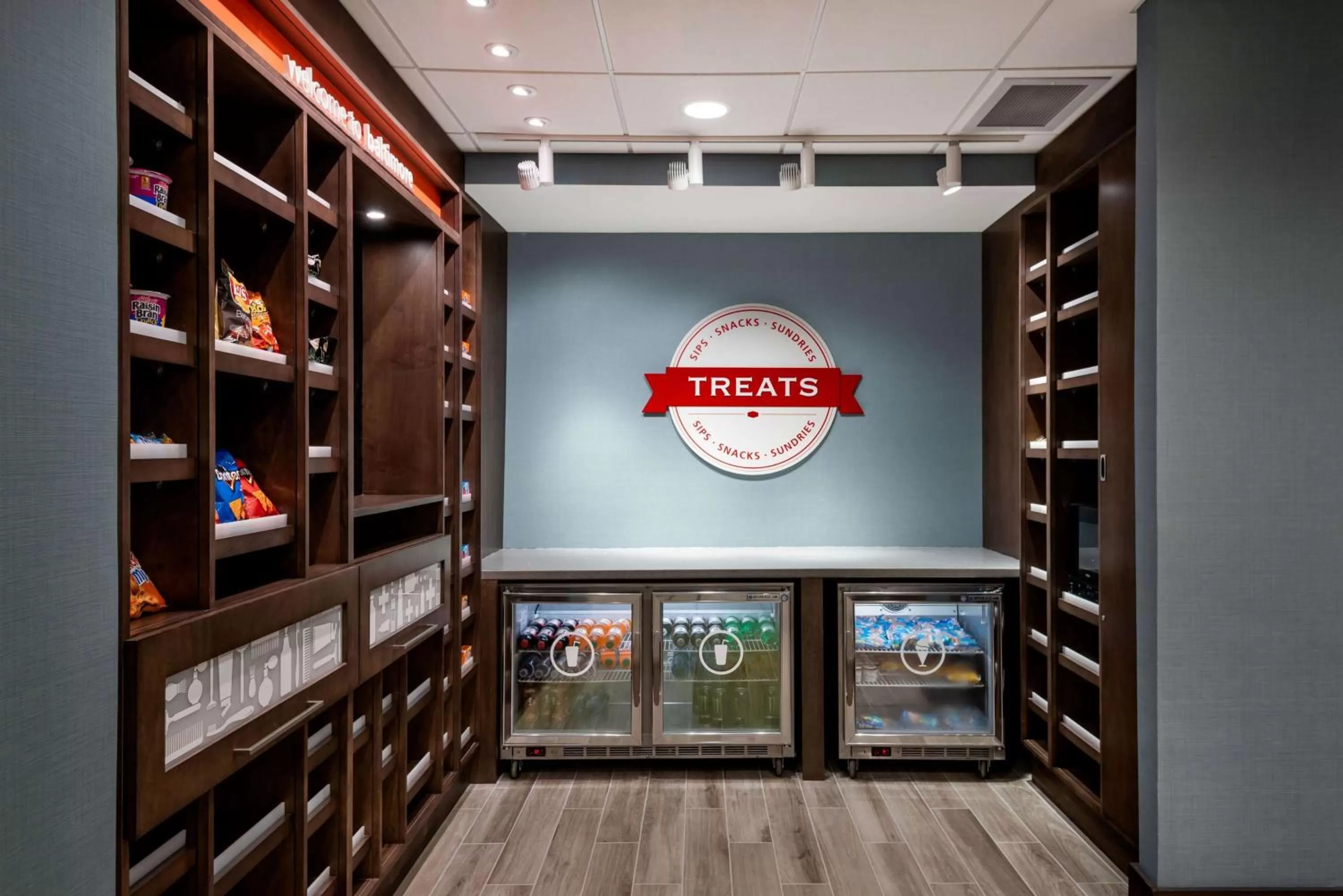 Restaurant/places to eat in Hampton Inn Baltimore Bayview Campus