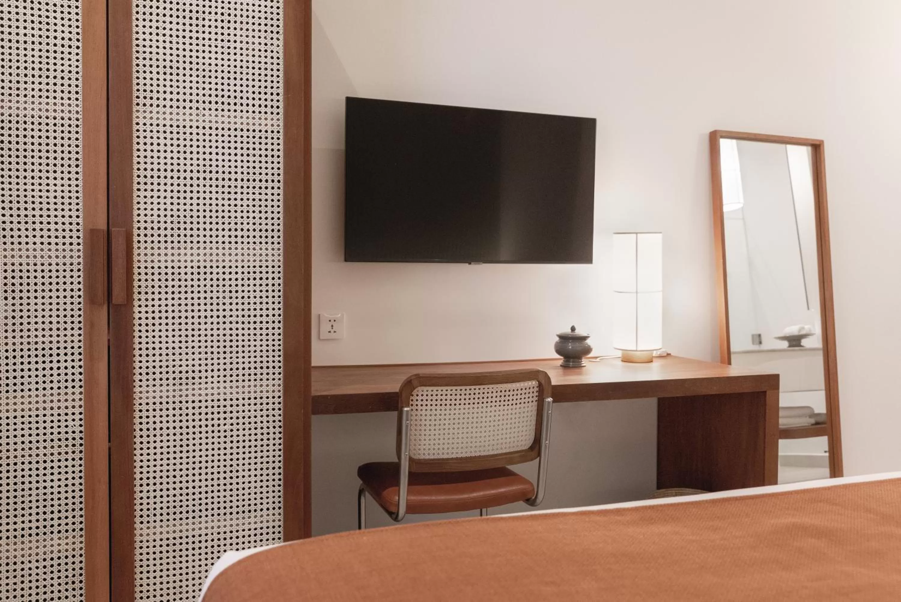 TV and multimedia, Bed in Plantation Urban Resort & Spa