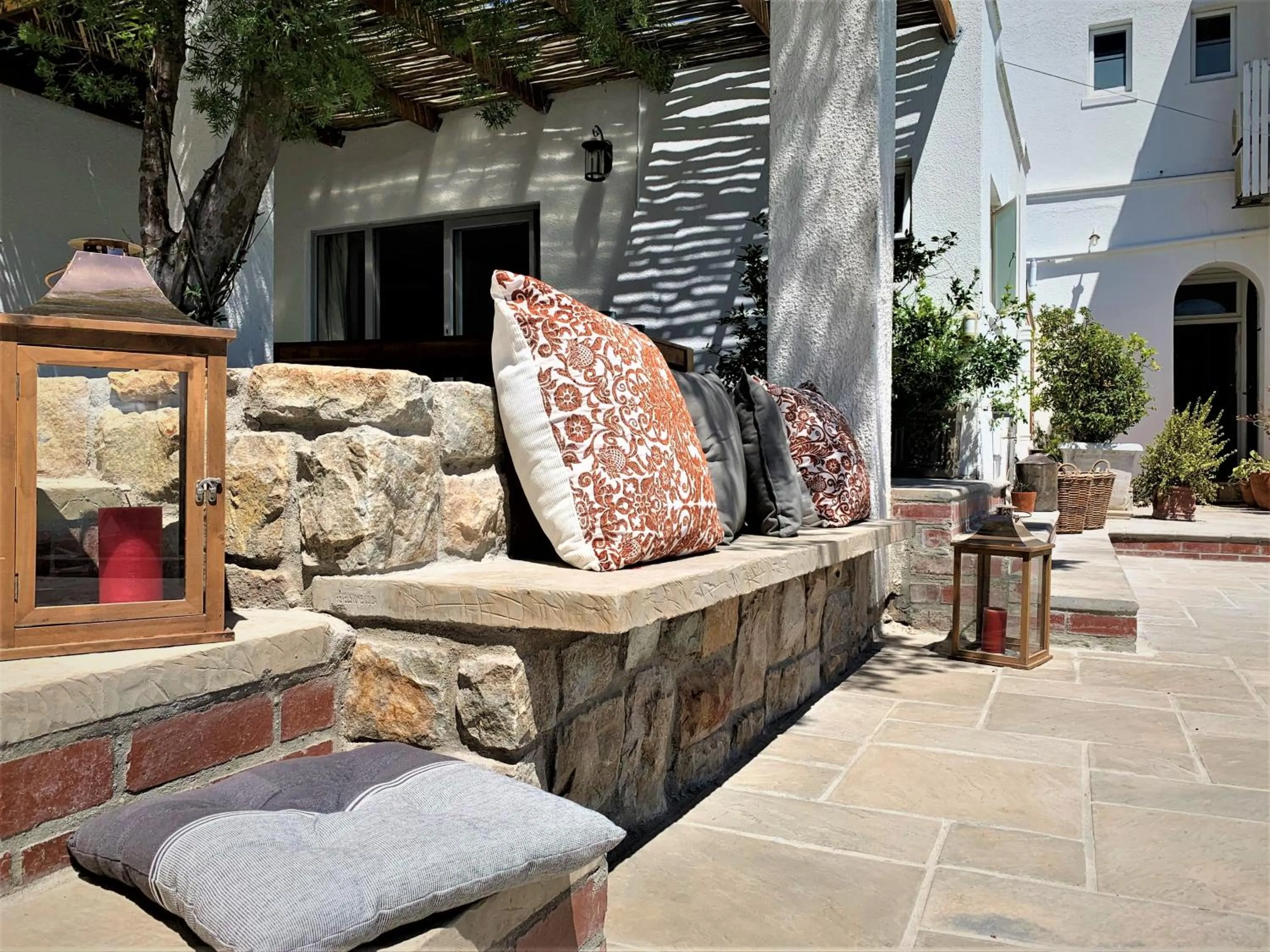 Garden in Abbey Manor Luxury Guesthouse