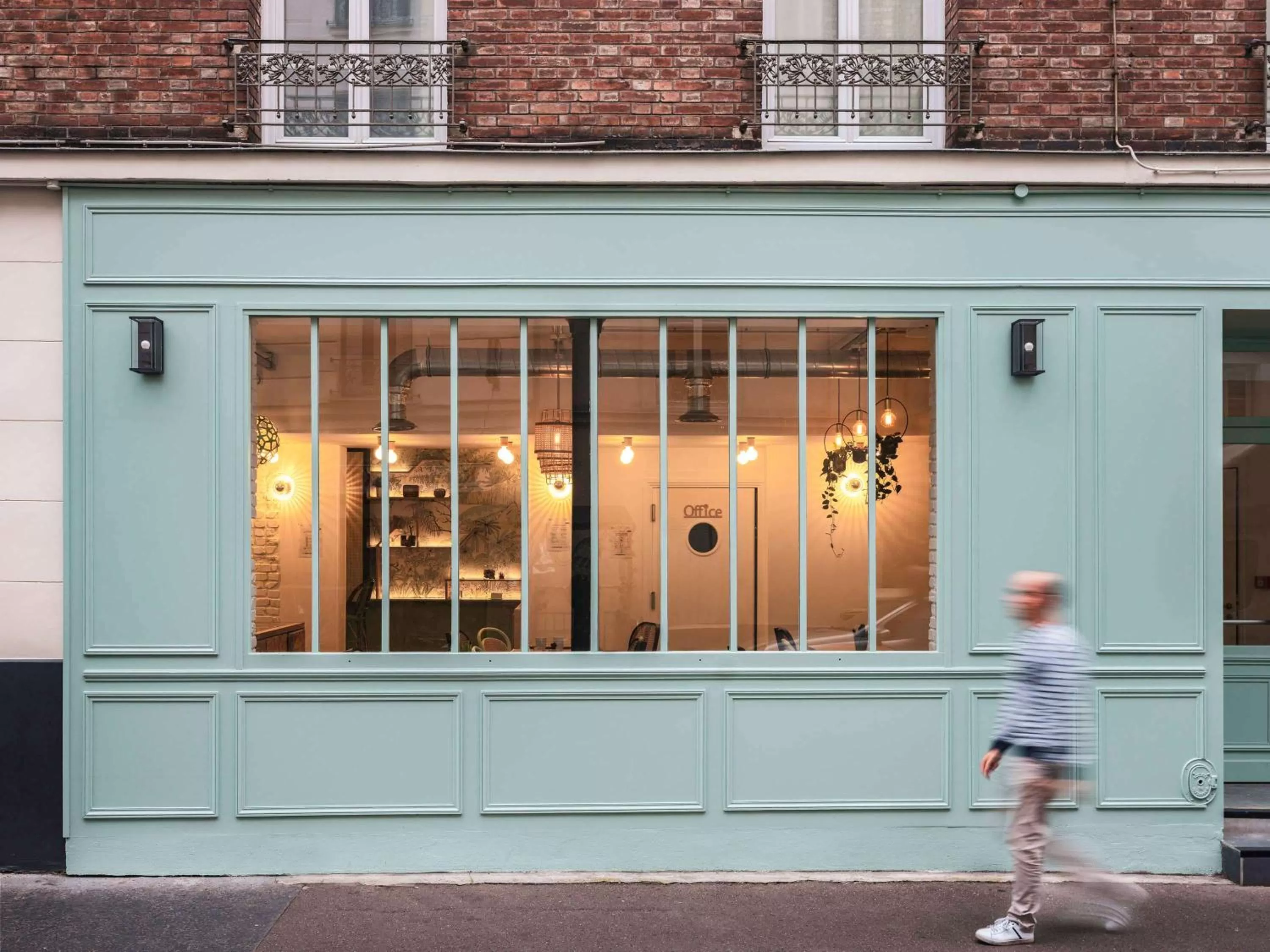 Property building in ibis Styles Paris Montmartre Nord