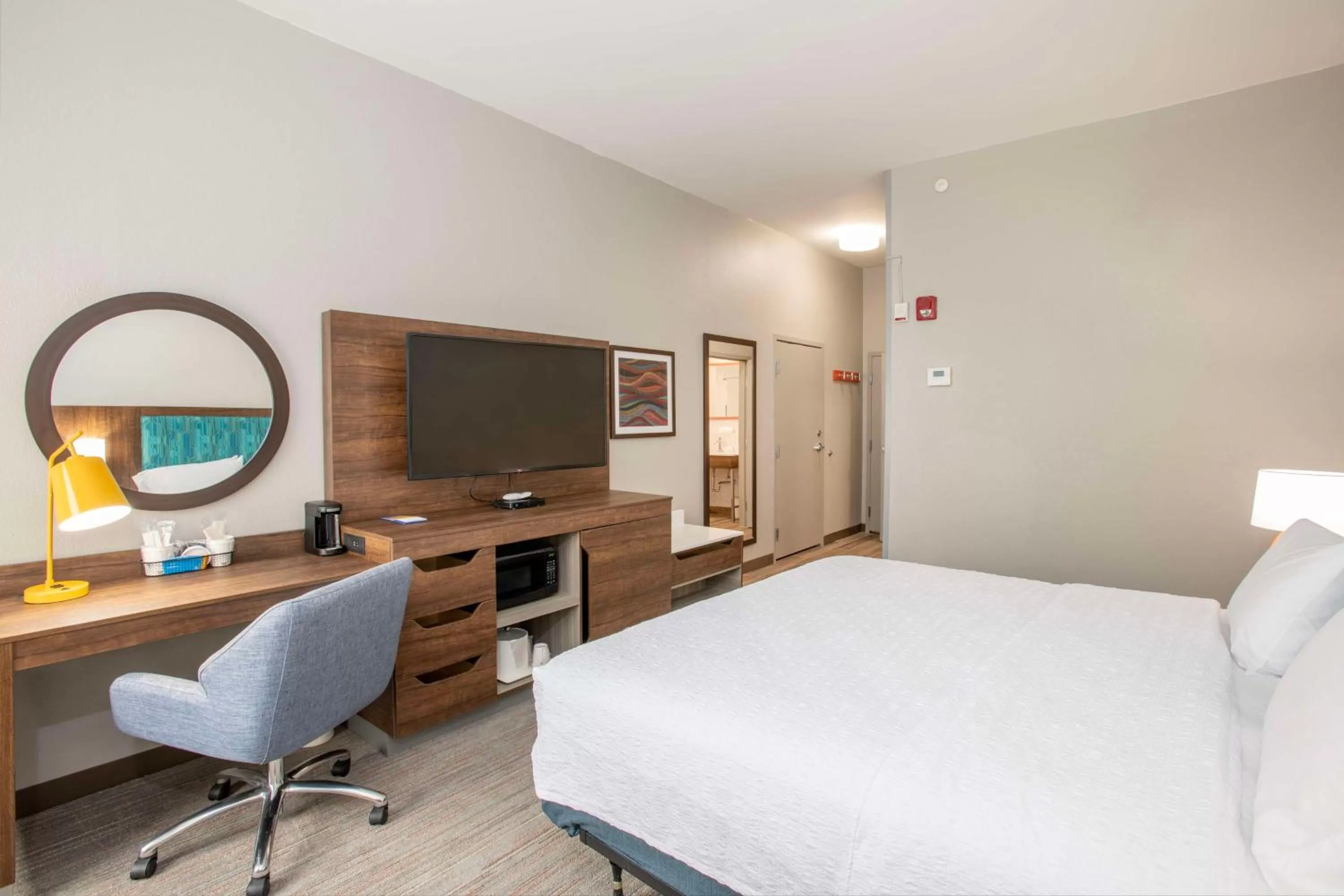 Bed in Hampton Inn Dry Ridge