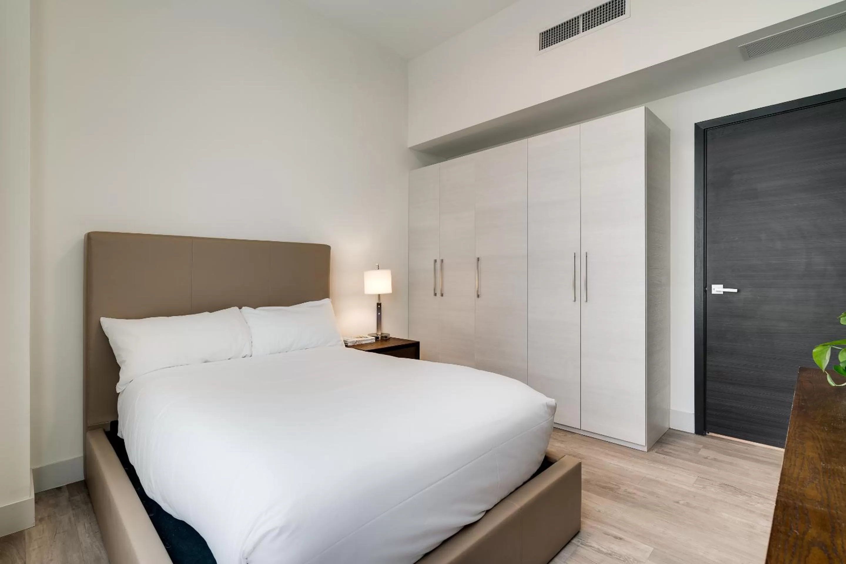 Bedroom, Bed in Costa Hollywood Beach Resort - An All Suite Hotel