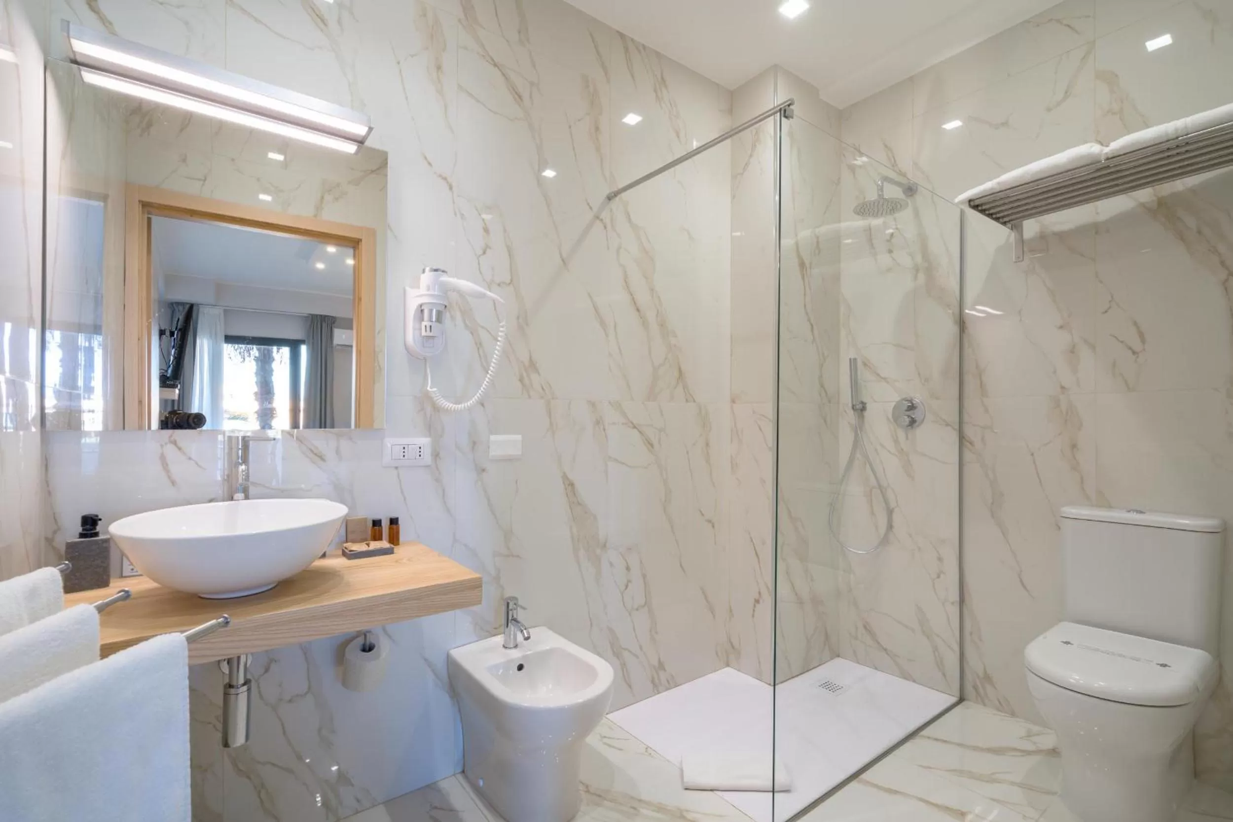 Shower in Taormina Palace Hotel