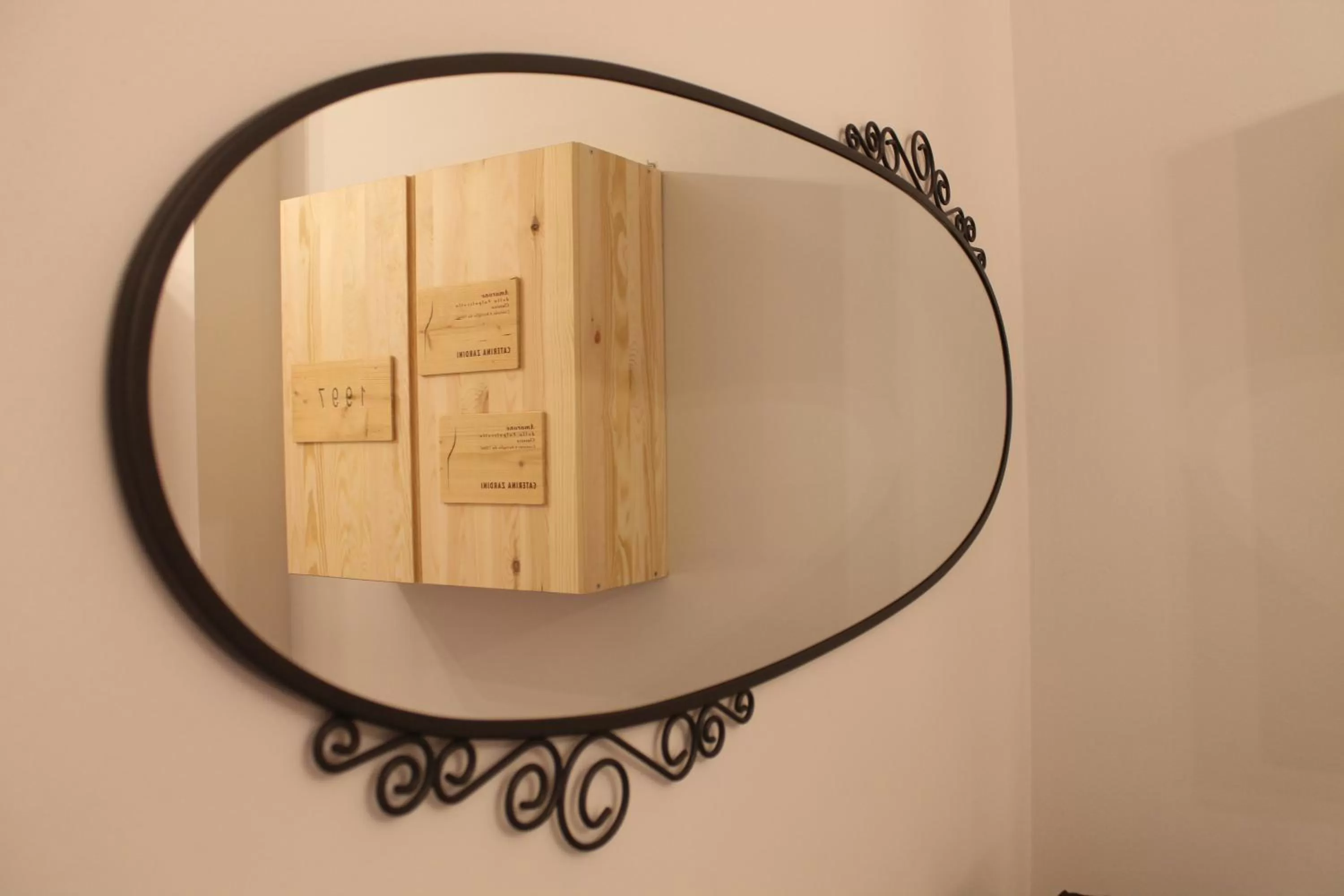 Decorative detail, TV/Entertainment Center in Rooms Maison 3 Magnoni