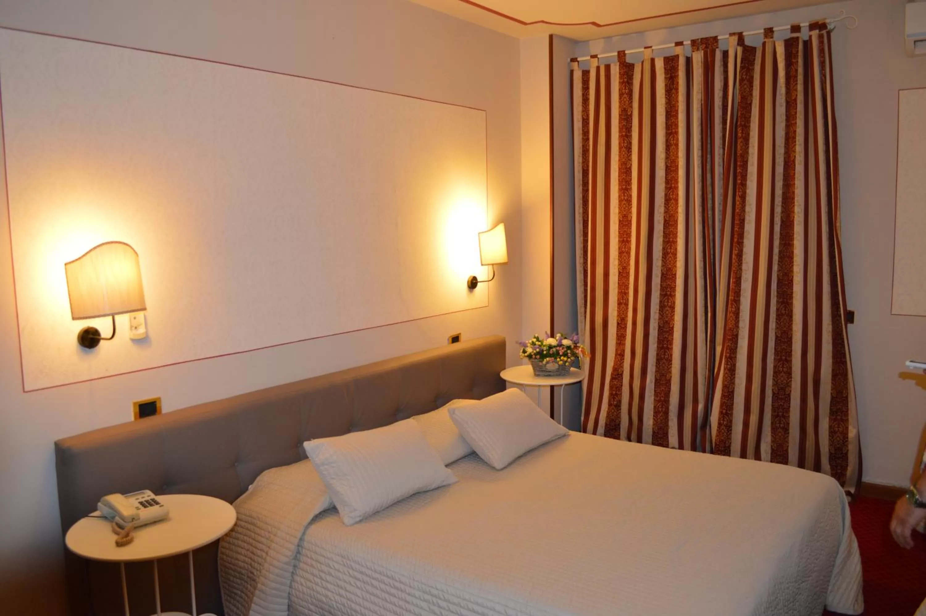 Photo of the whole room, Bed in Hotel Monti