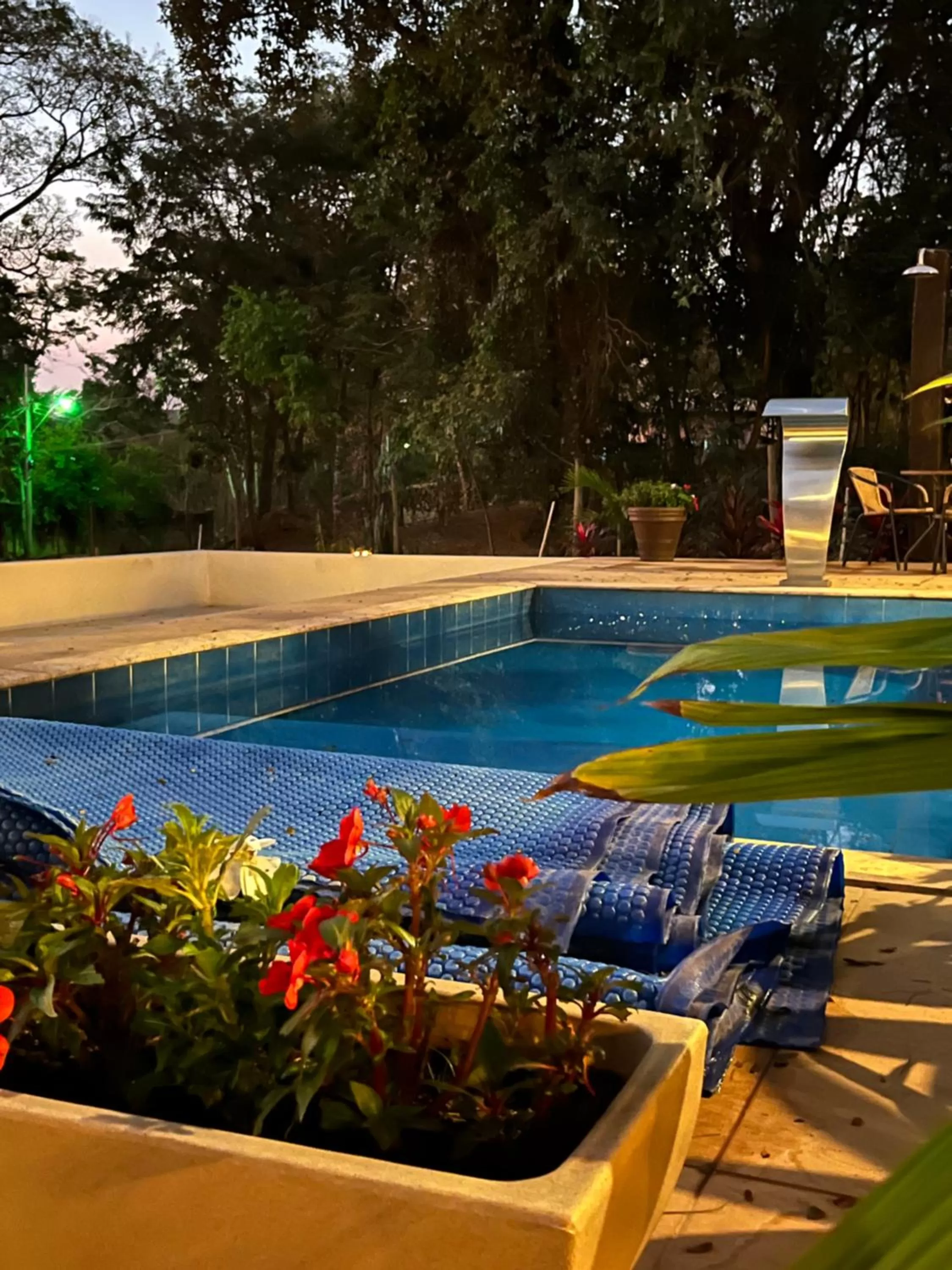 , Swimming Pool in A Mi Manera Bistro, Pousada e Cervejaria Artesanal!