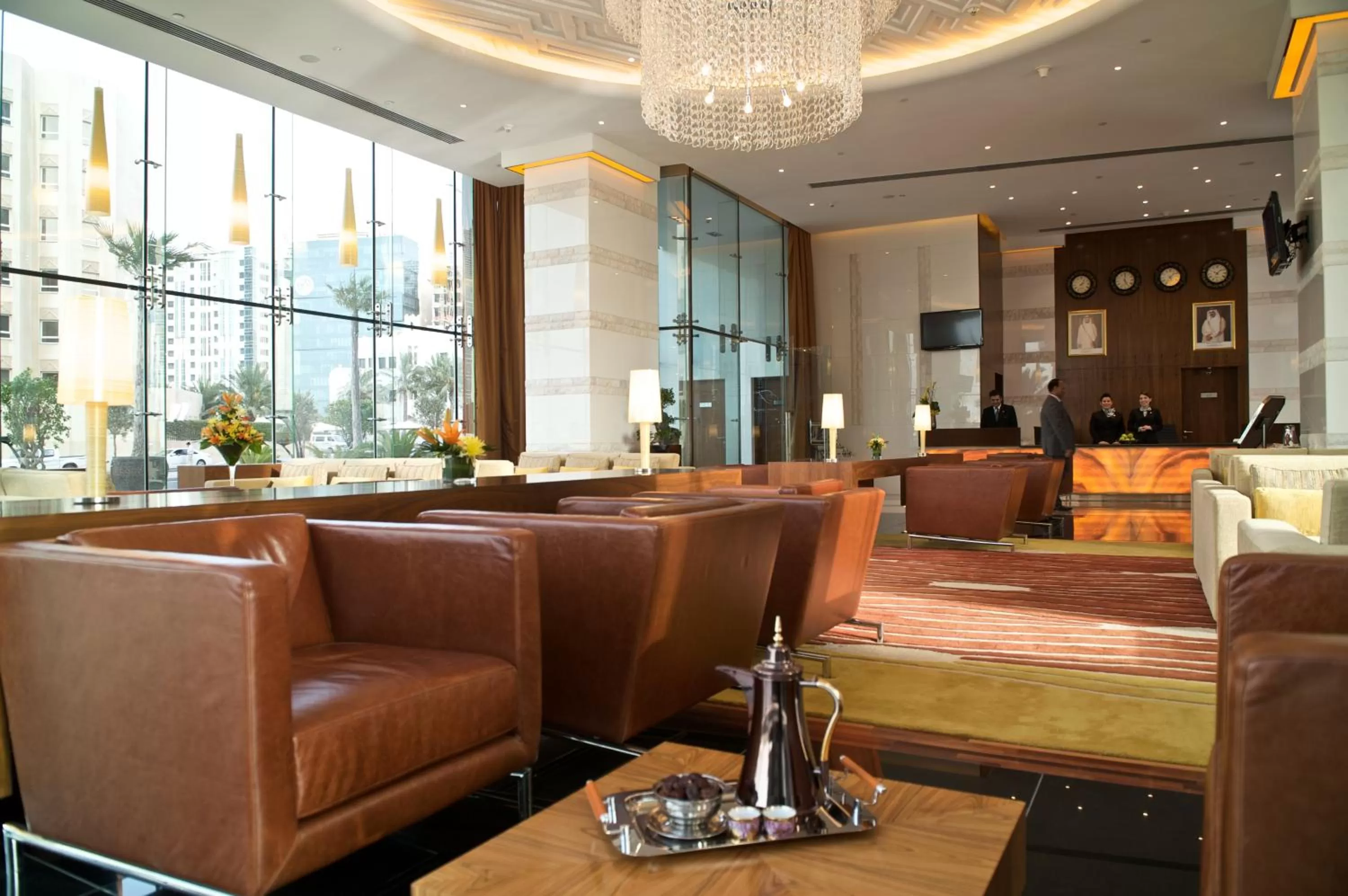 Lobby or reception in Fraser Suites Doha