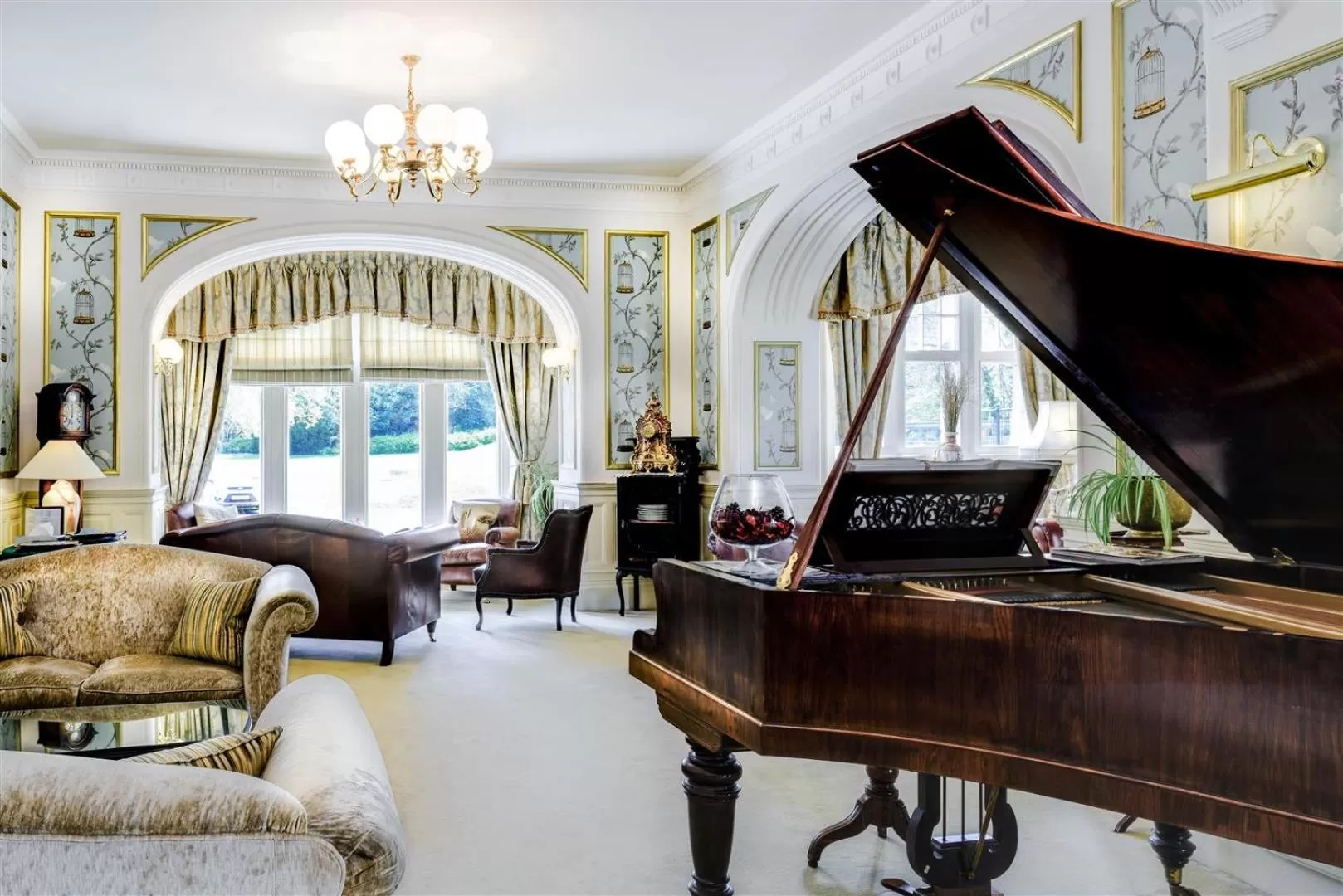 Lounge or bar in Mansion House Hotel