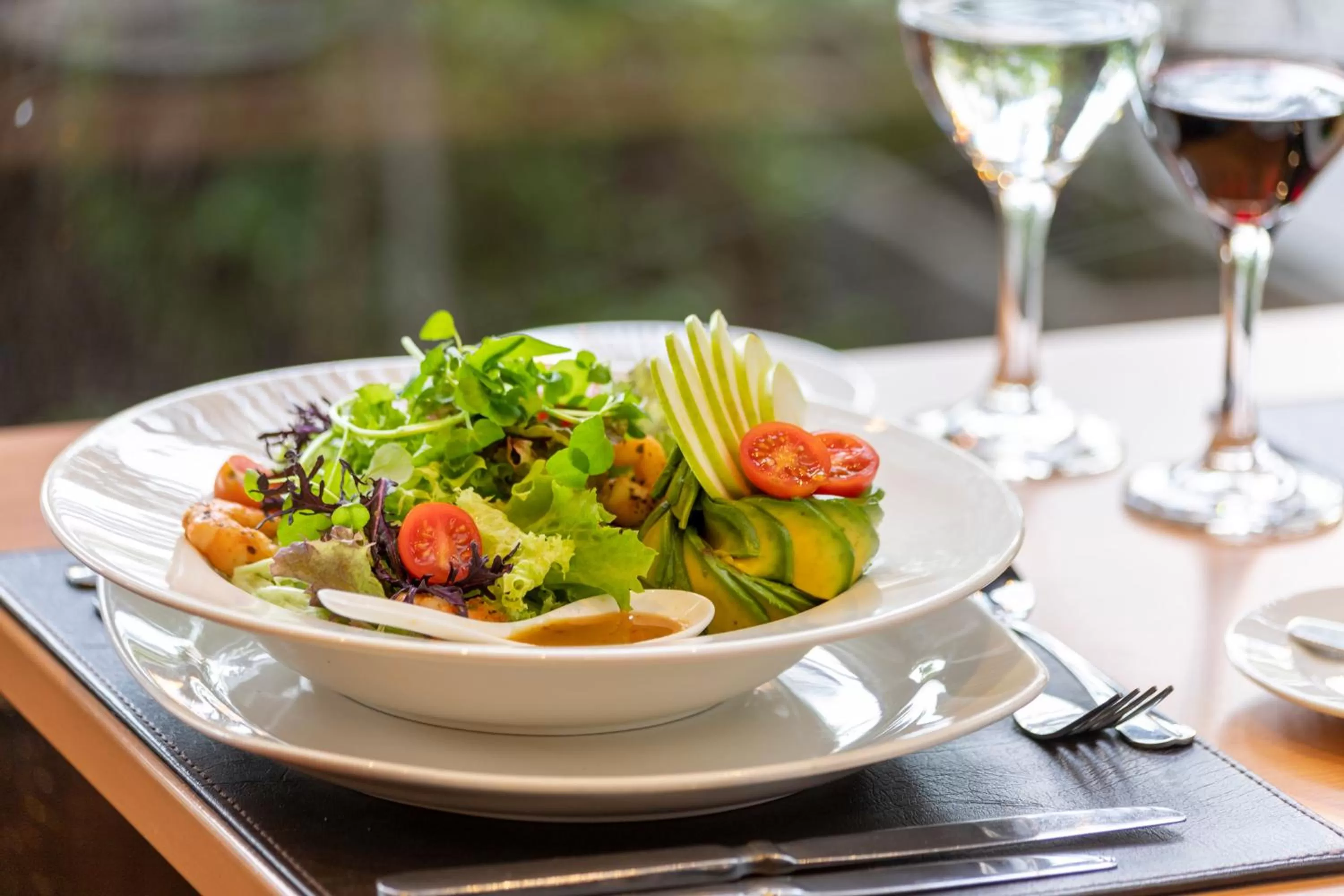 Restaurant/places to eat in Best Western Marina del Rey