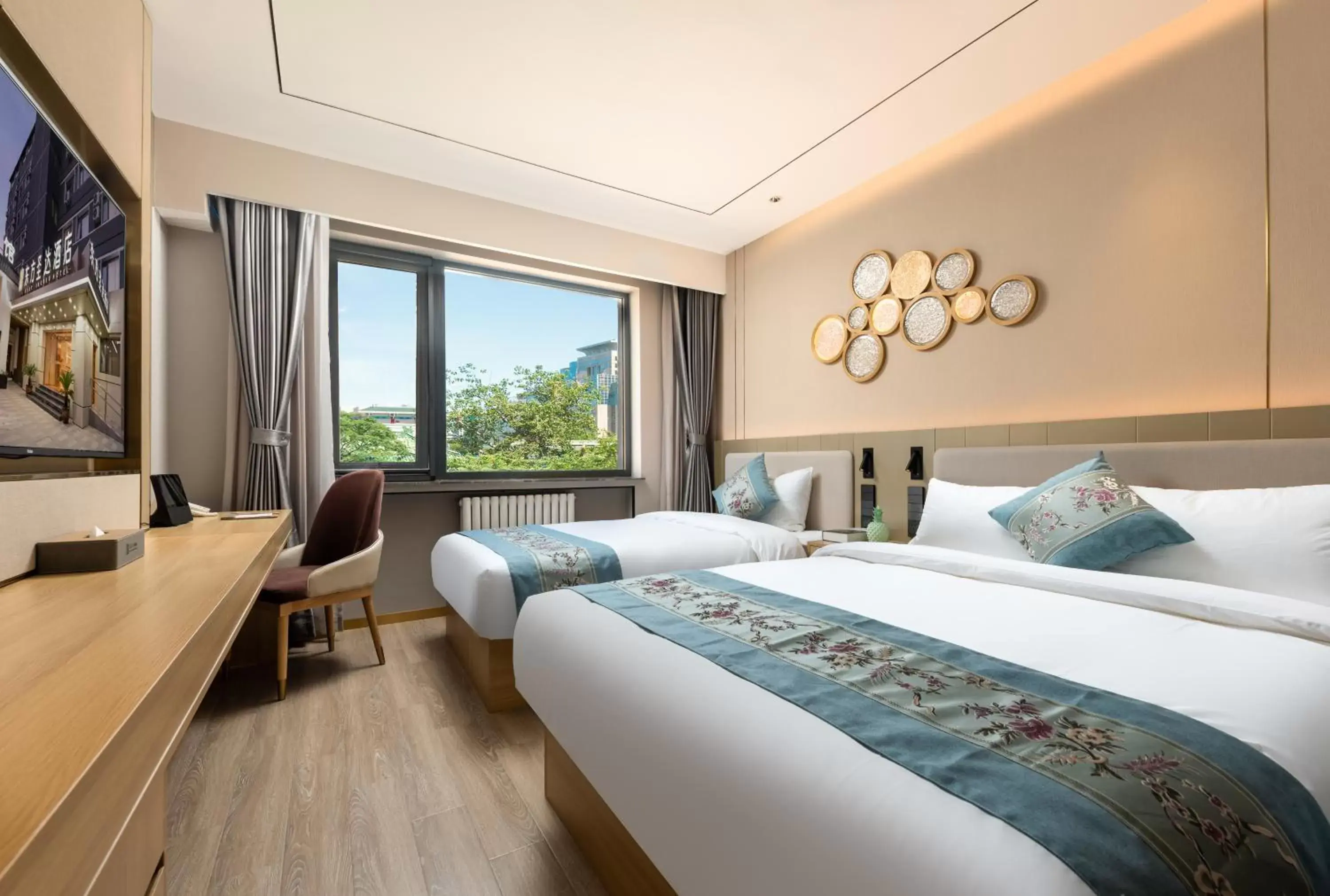 Triple Room with Private Bathroom in East Sacred Hotel-near Beijing Tiananmen Square ,the Forbidden City,Wangfujing Subway Station,Newly opened hotel-Able to receive foreign guests Triple Room with Private Bathroom in East Sacred Hotel-near Beijing Tiananmen Square ,the Forbidden City,Wangfujing Subway Station,Newly opened hotel-Able to receive foreign guests