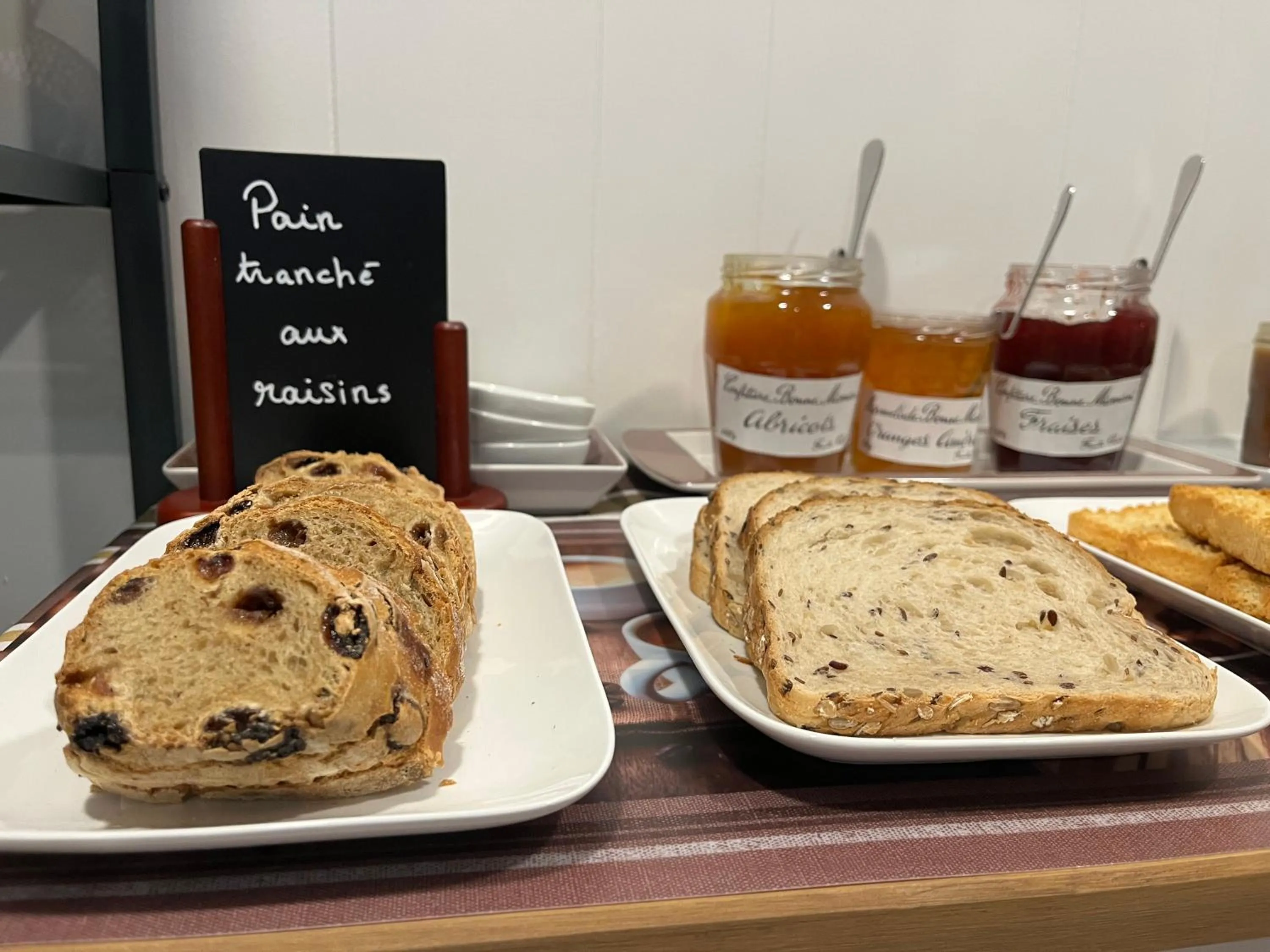 Breakfast in Hôtel Agena