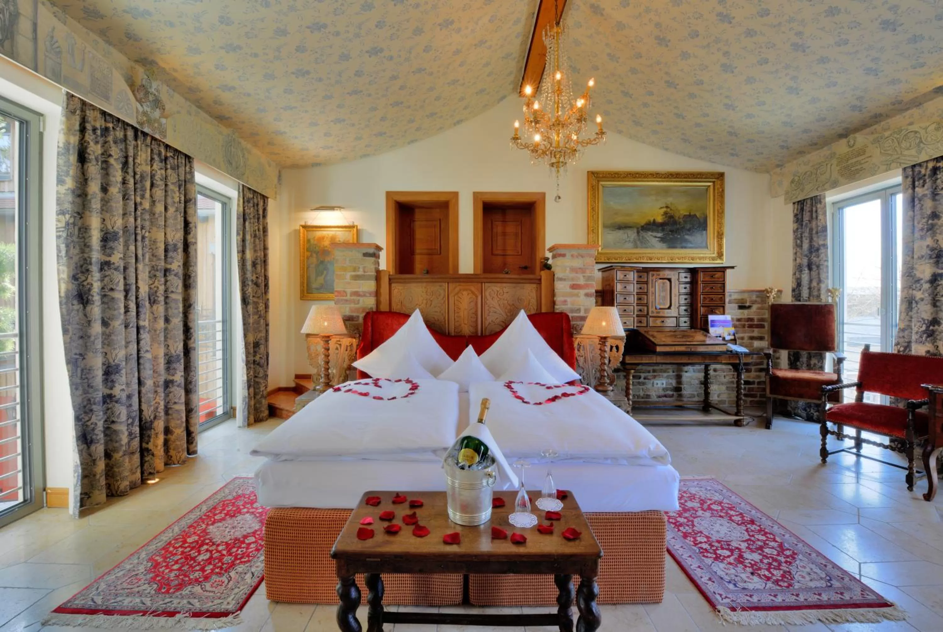 Photo of the whole room, Bed in Ringhotel Alpenhof - Patchworkhotel