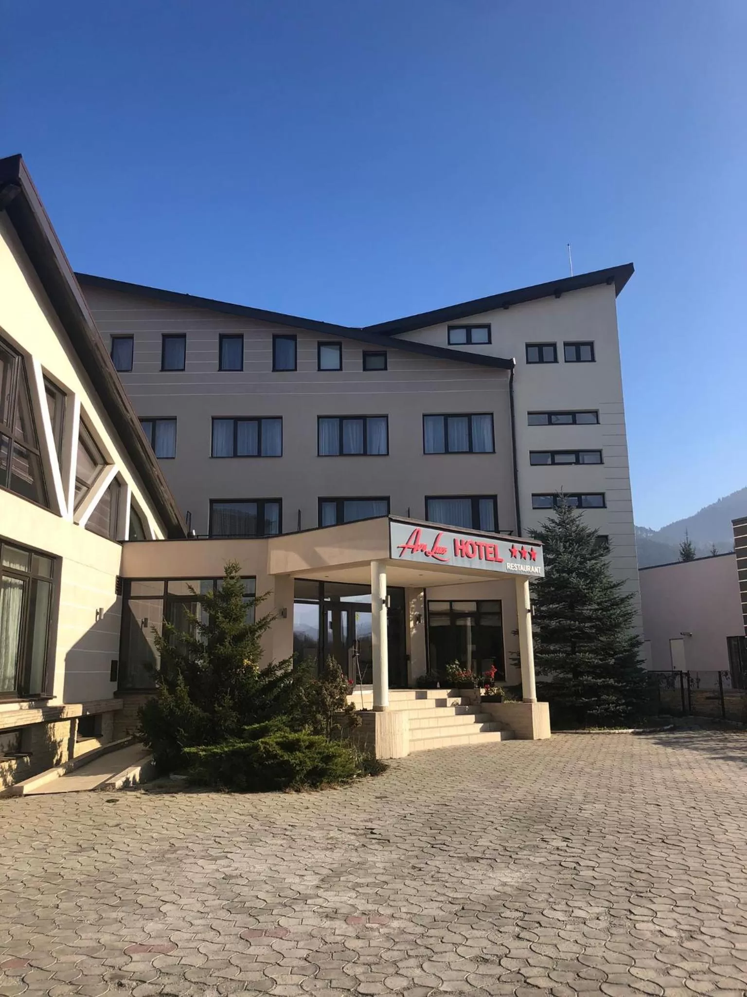 Property building in Hotel Ave Lux