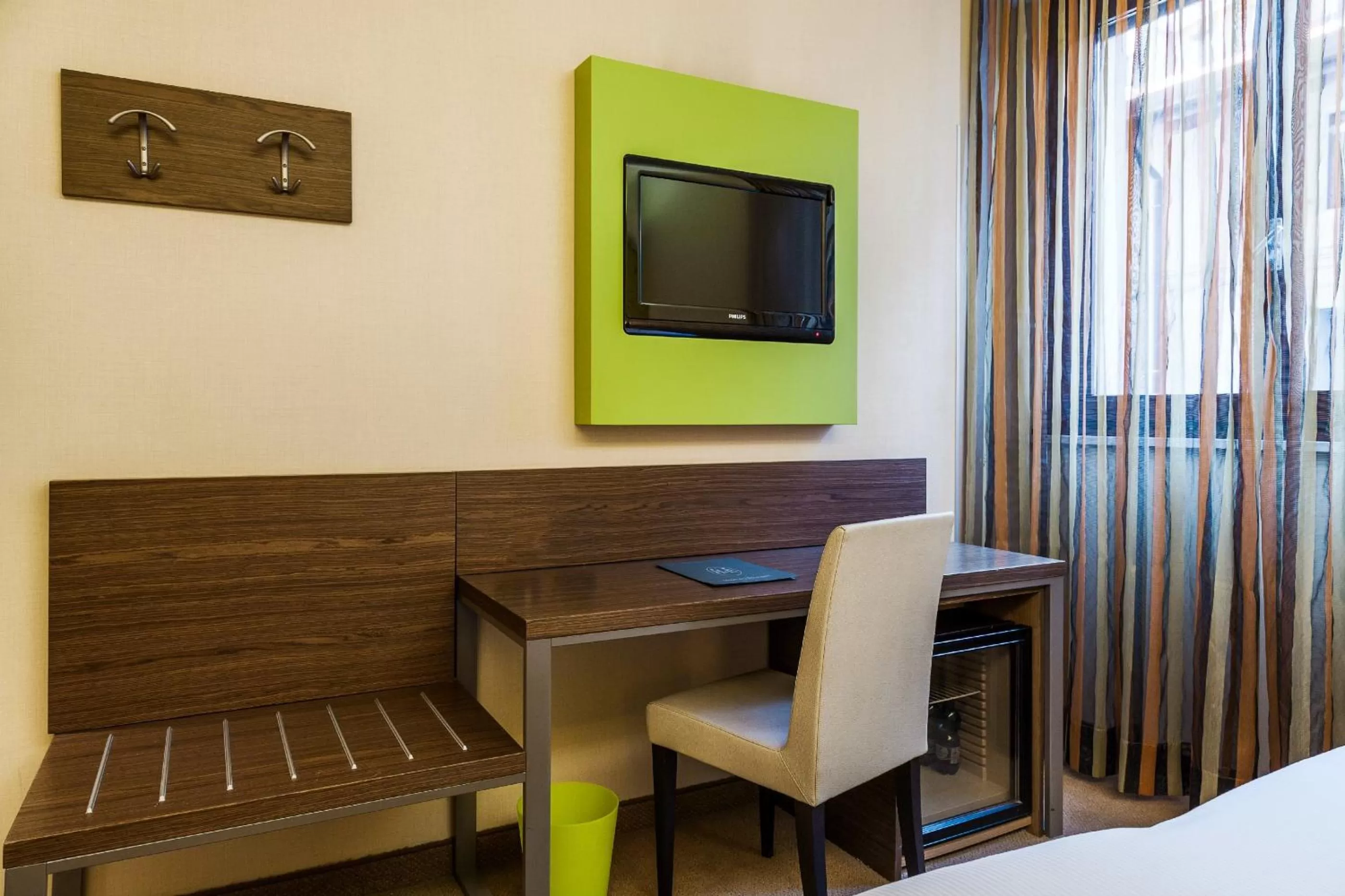 Decorative detail in Hotel Des Etrangers