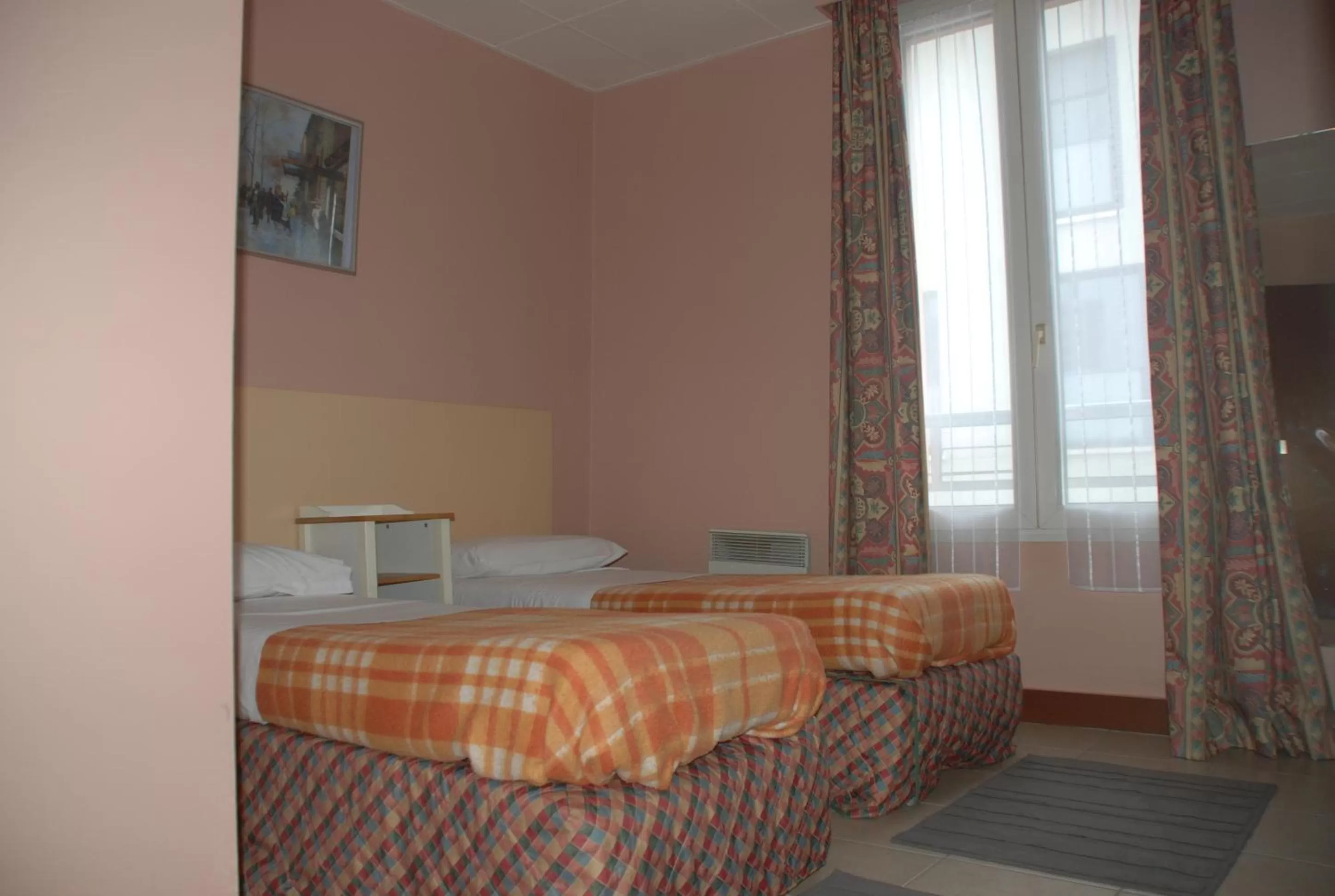 Bed in Residence De La Tour Paris-Malakoff