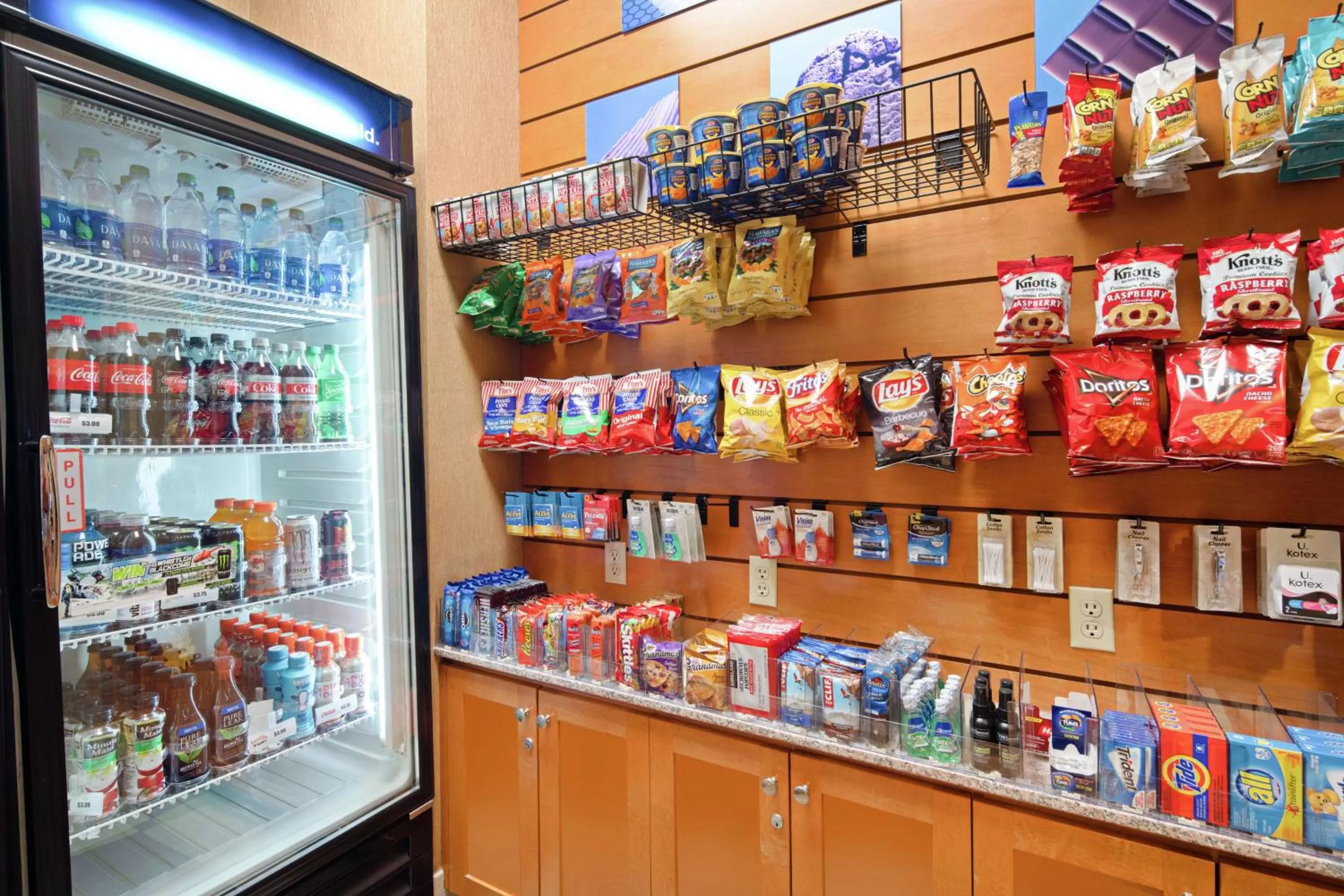 Restaurant/places to eat in Hampton Inn & Suites Bremerton