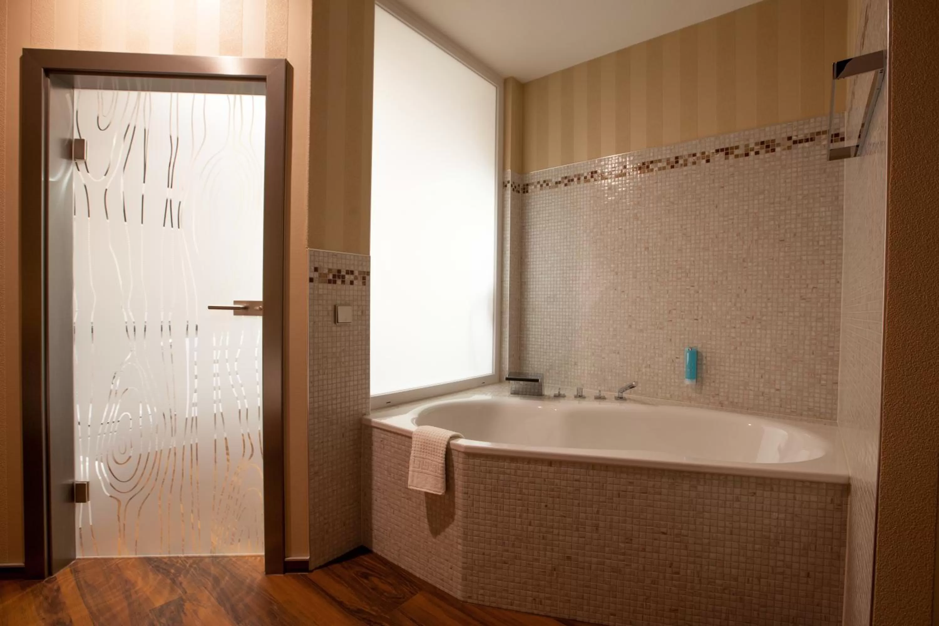 Bathroom in Aragon - Hotel - Garni