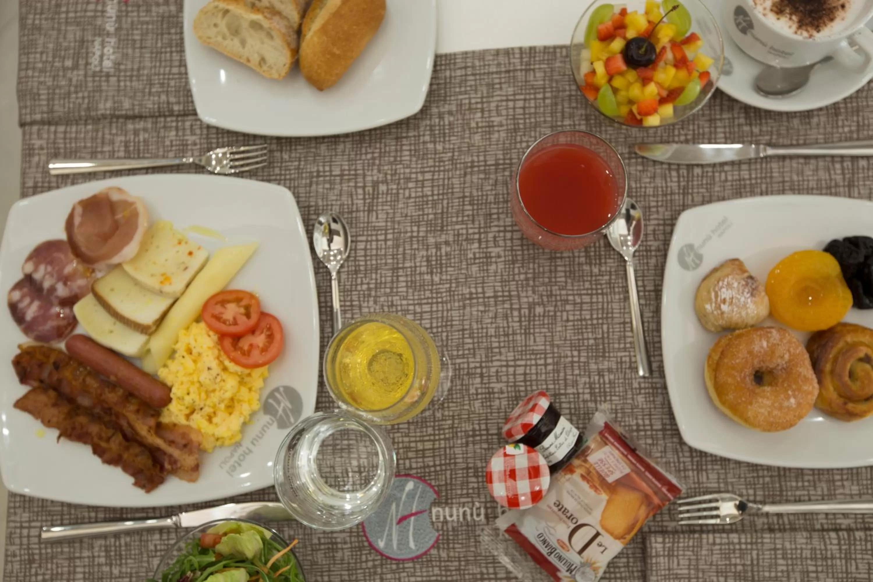 Food and drinks in Hotel Nunù