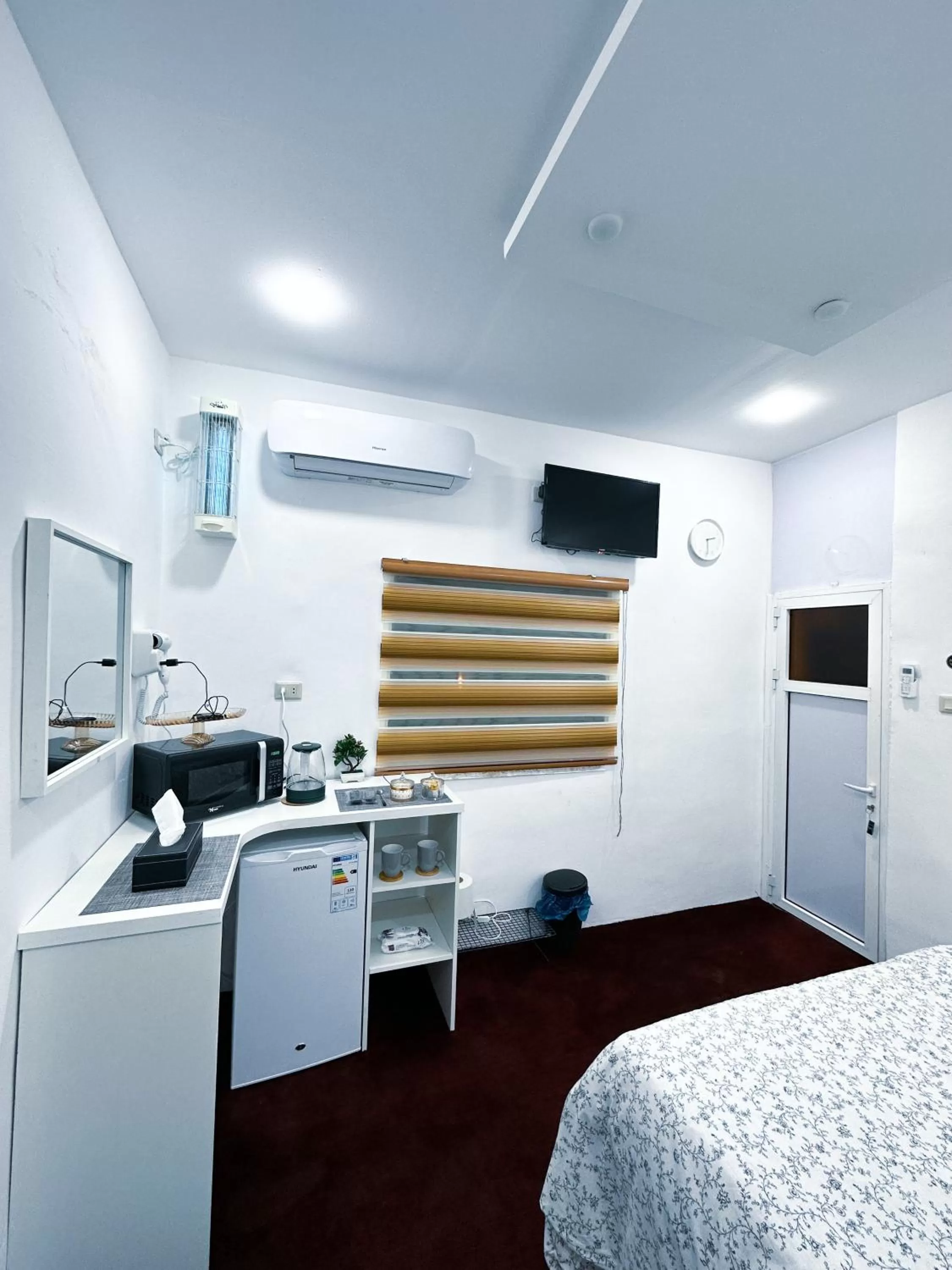 TV and multimedia, Kitchen/Kitchenette in Panorama Jerash HOTEL (2)