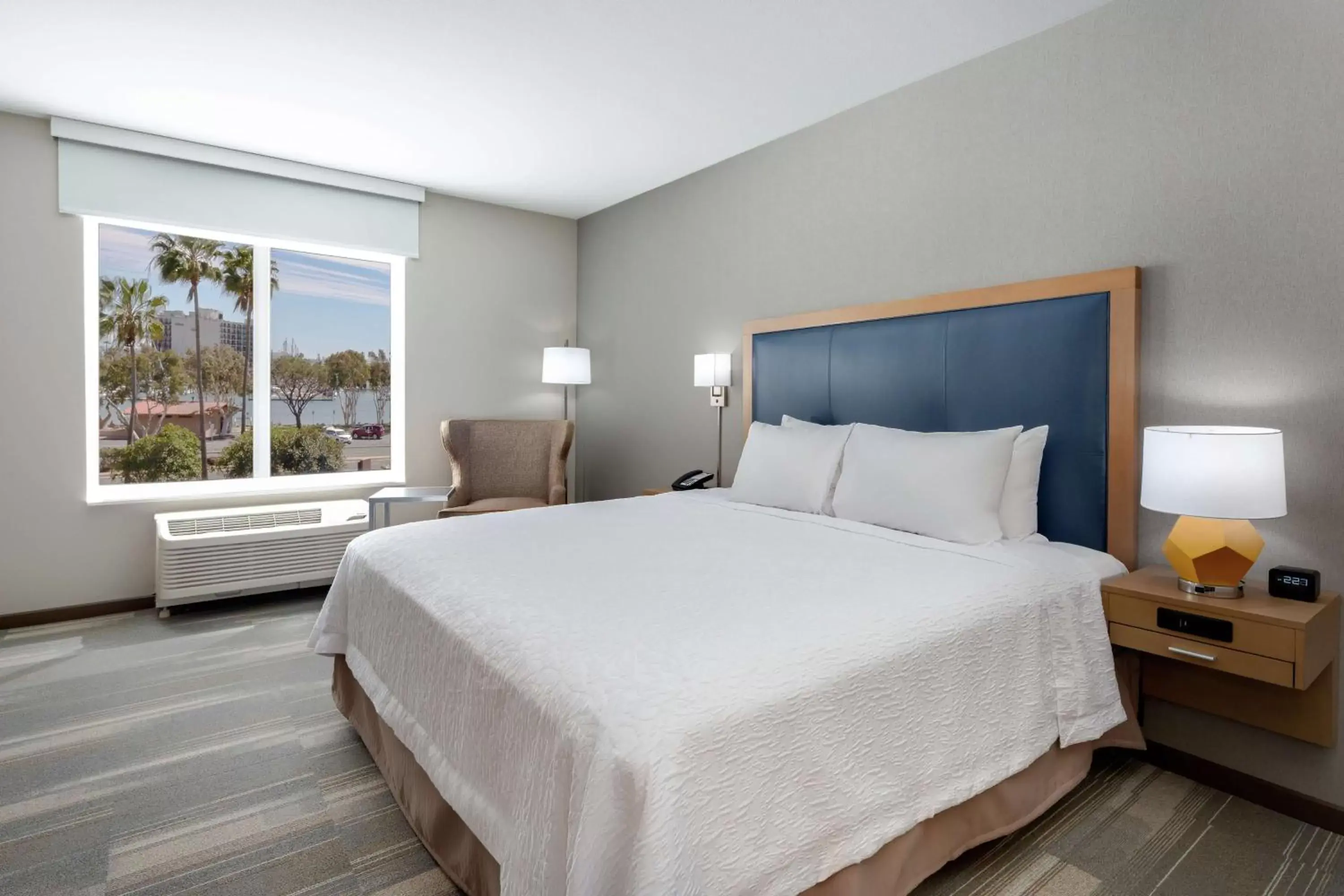 King Room with Water View in Hampton Inn & Suites San Diego Airport Liberty Station King Room with Water View in Hampton Inn & Suites San Diego Airport Liberty Station