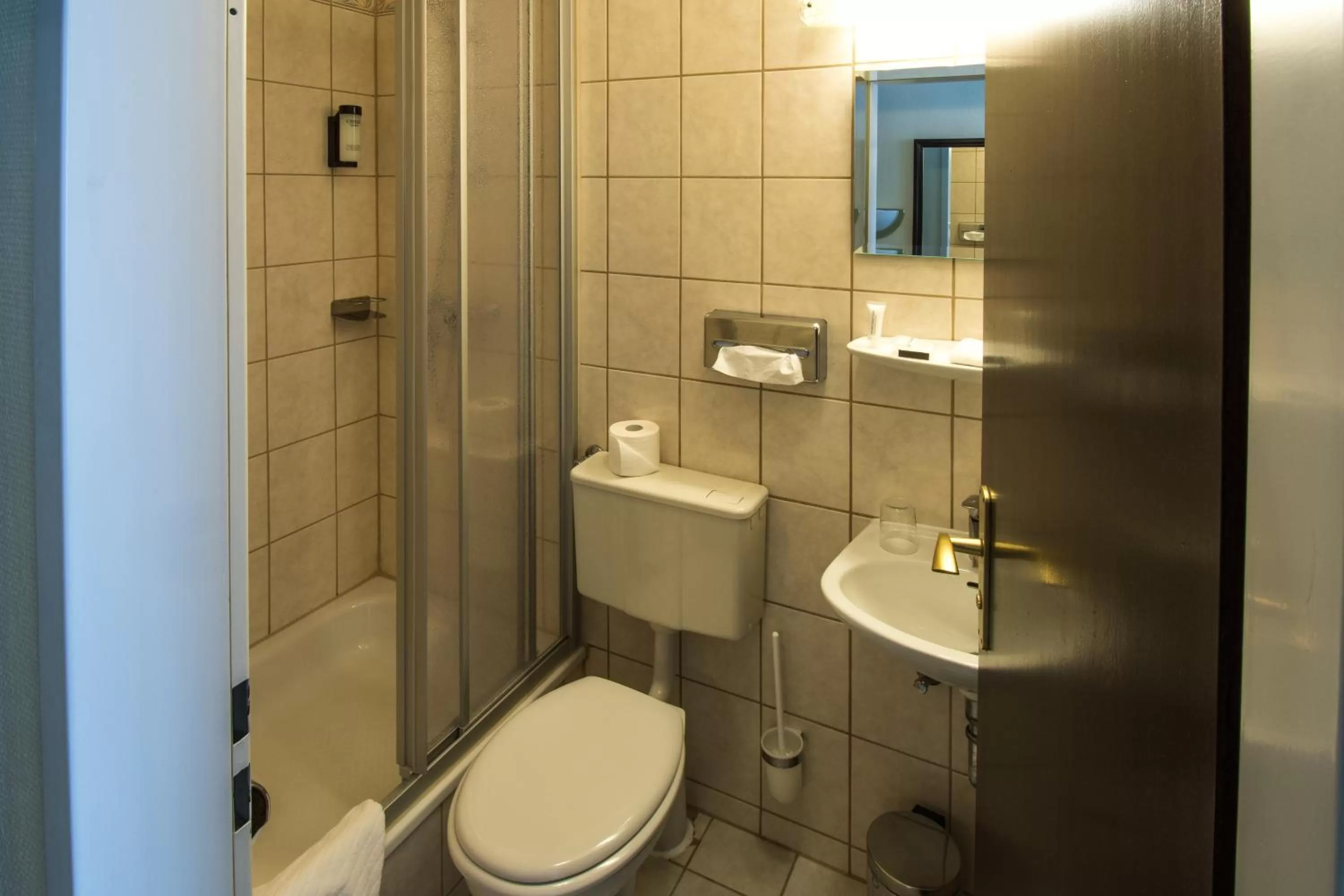 Toilet in Sachsenwald Hotel Reinbek