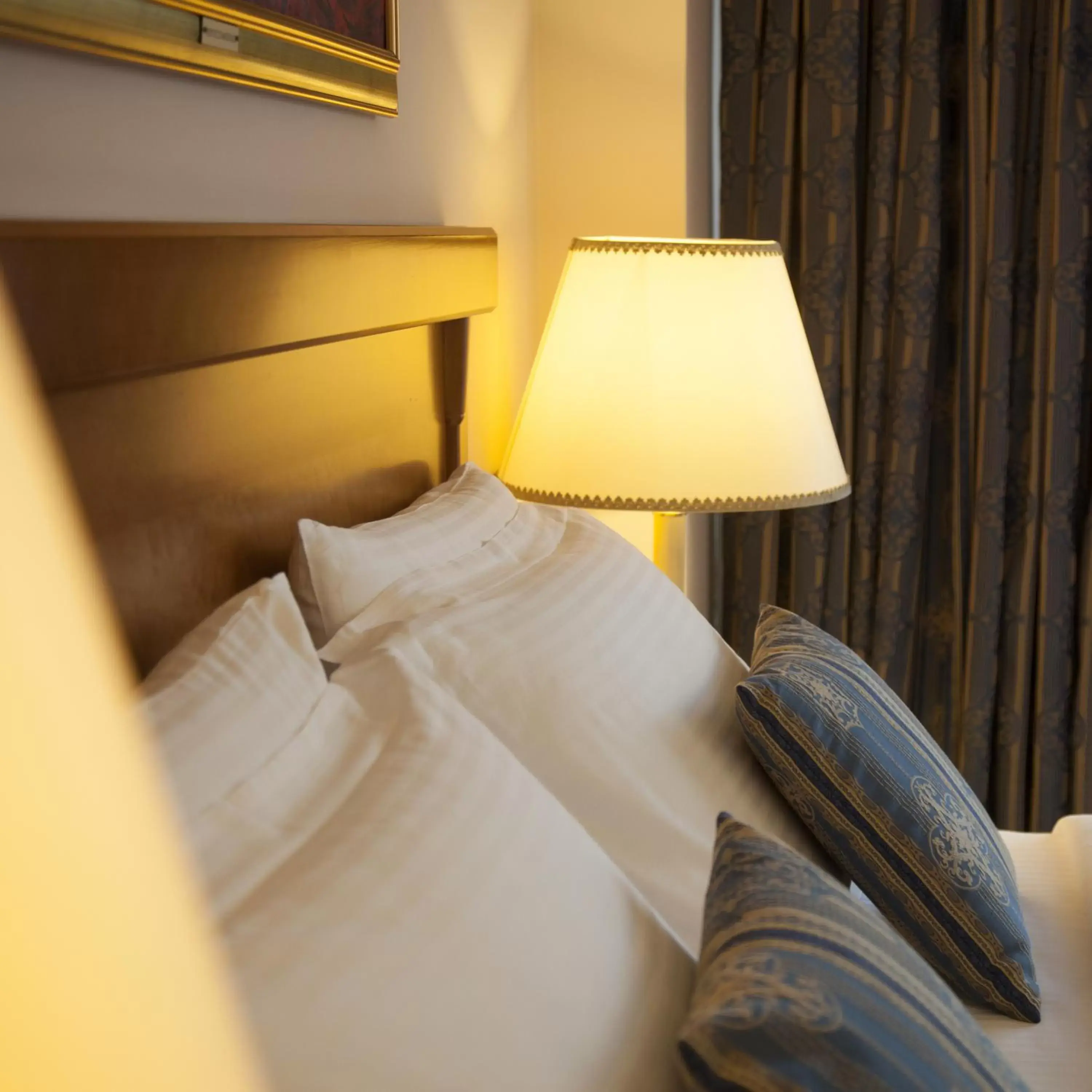 Classic Double or Twin Room in Electra Hotel Athens Classic Double or Twin Room in Electra Hotel Athens