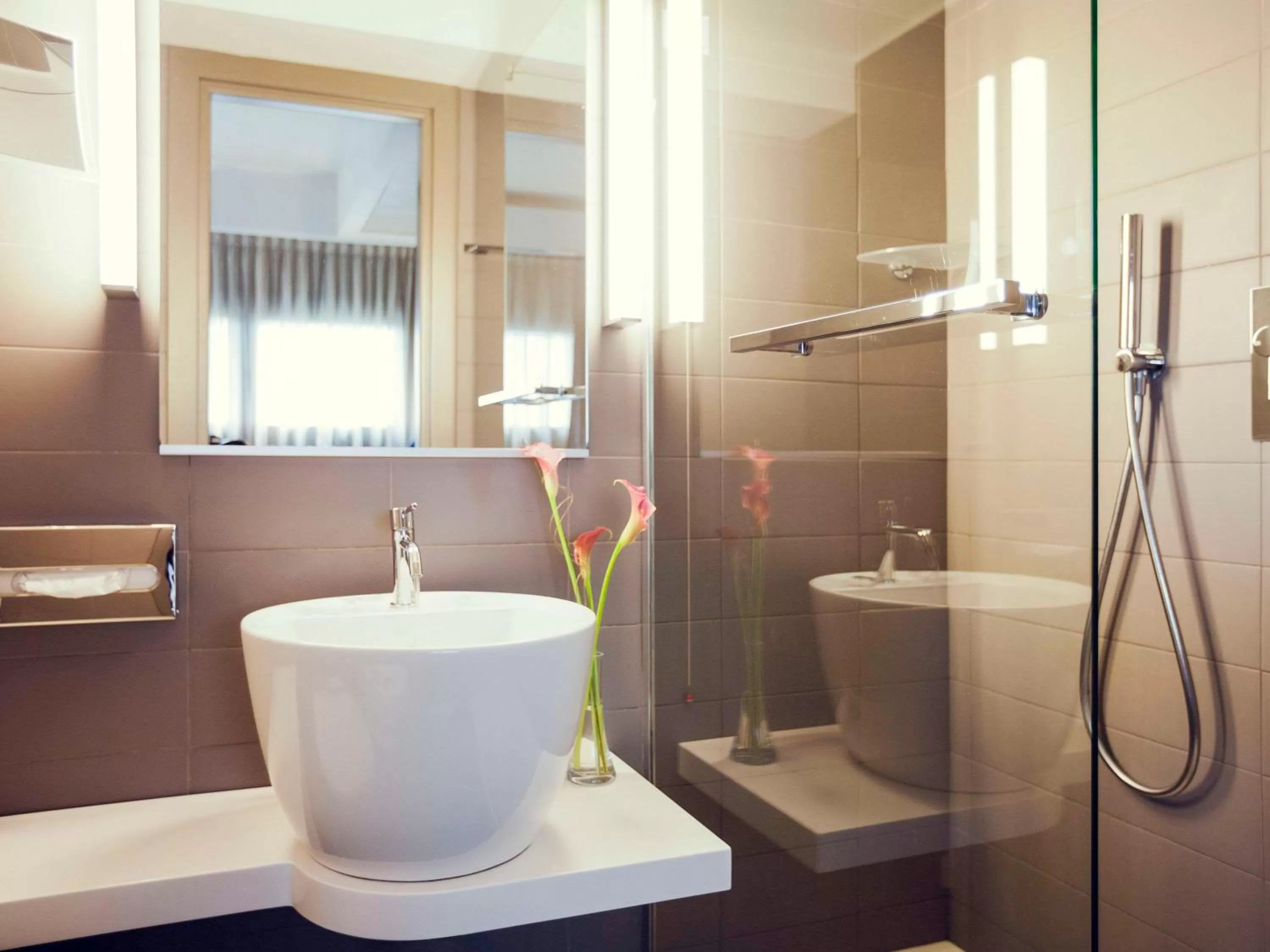 Superior Double Room with views of the Coliseum in Mercure Roma Centro Colosseo