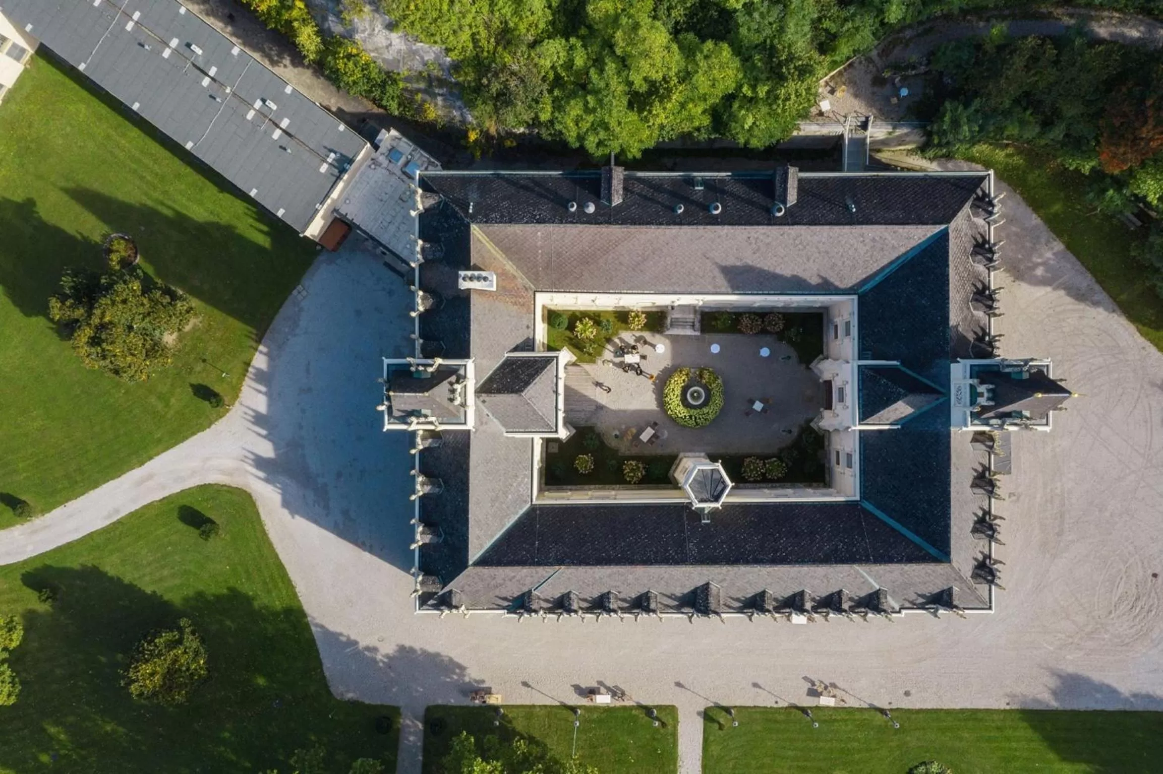 Property building, Bird's-eye View in Hotel Schloss Hernstein
