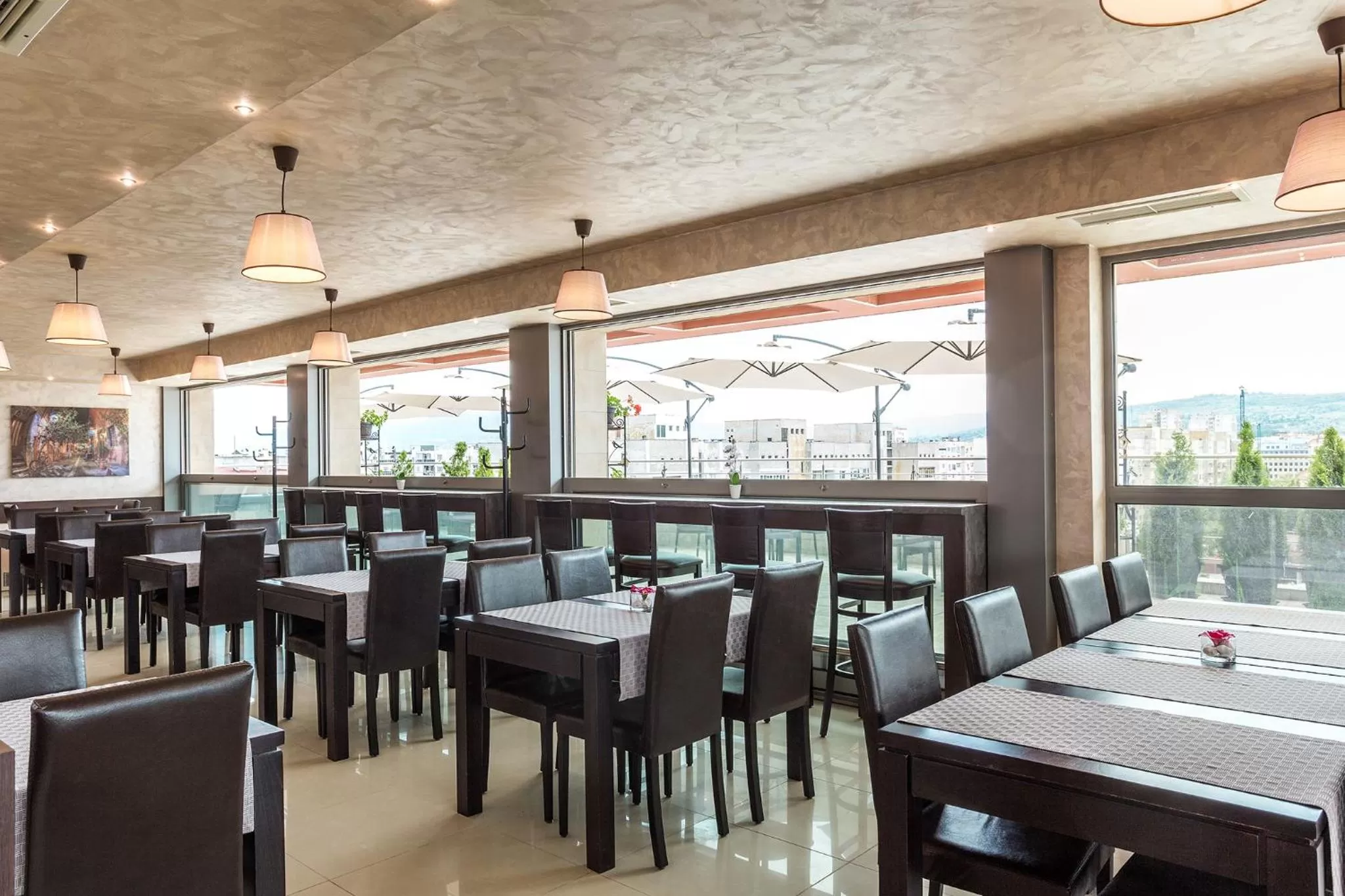 Restaurant/places to eat in Grami Hotel Sofia