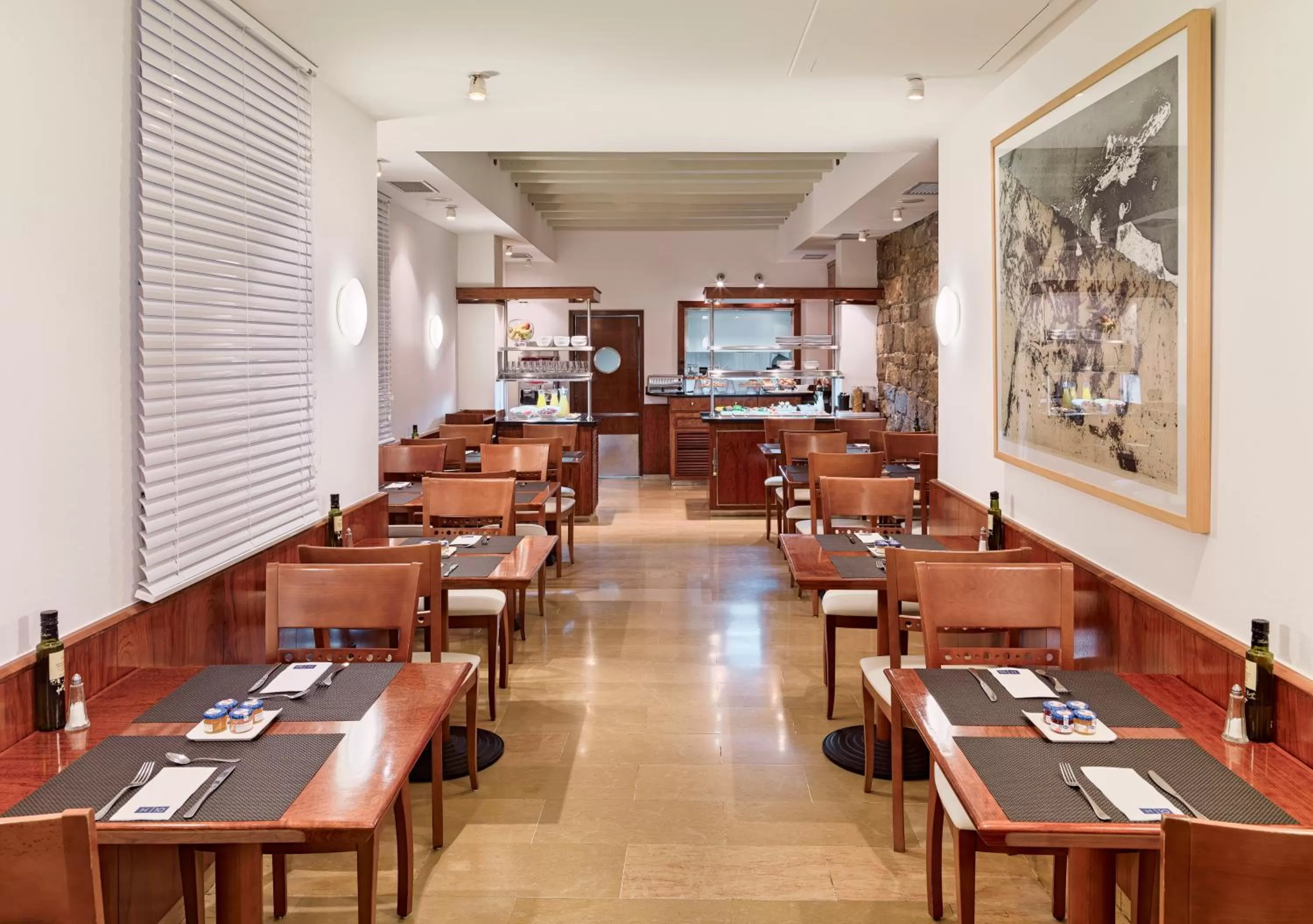 Food and drinks in H10 Raco del Pi