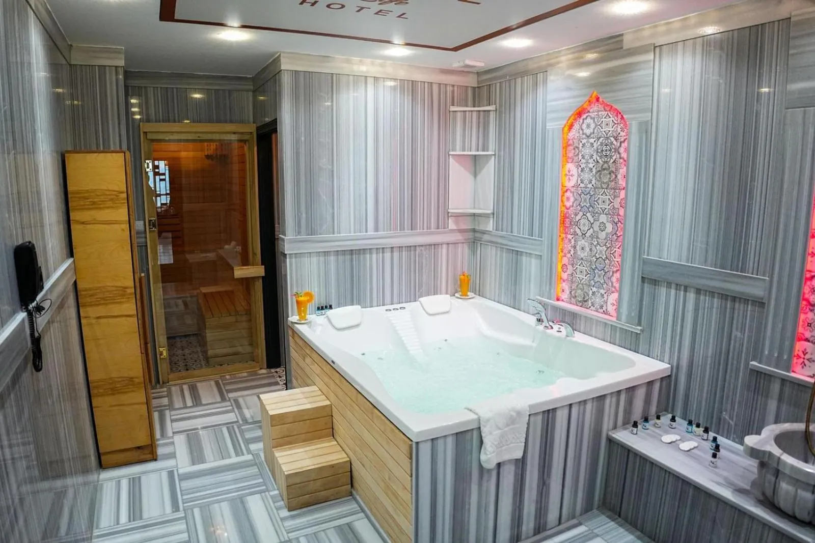 Bathroom in Yildiz Life Hotel