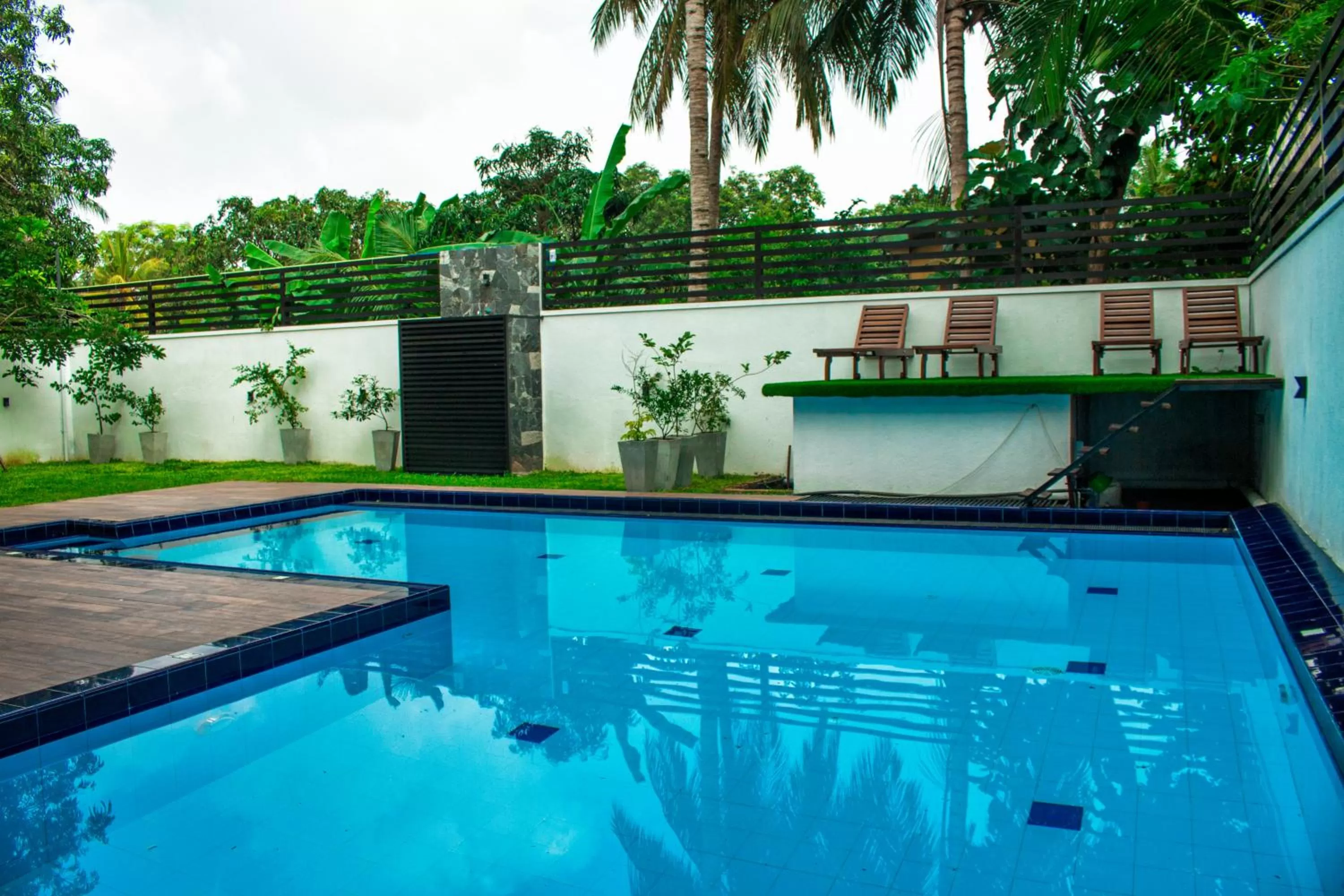 Swimming pool in Hotel Bella Vista