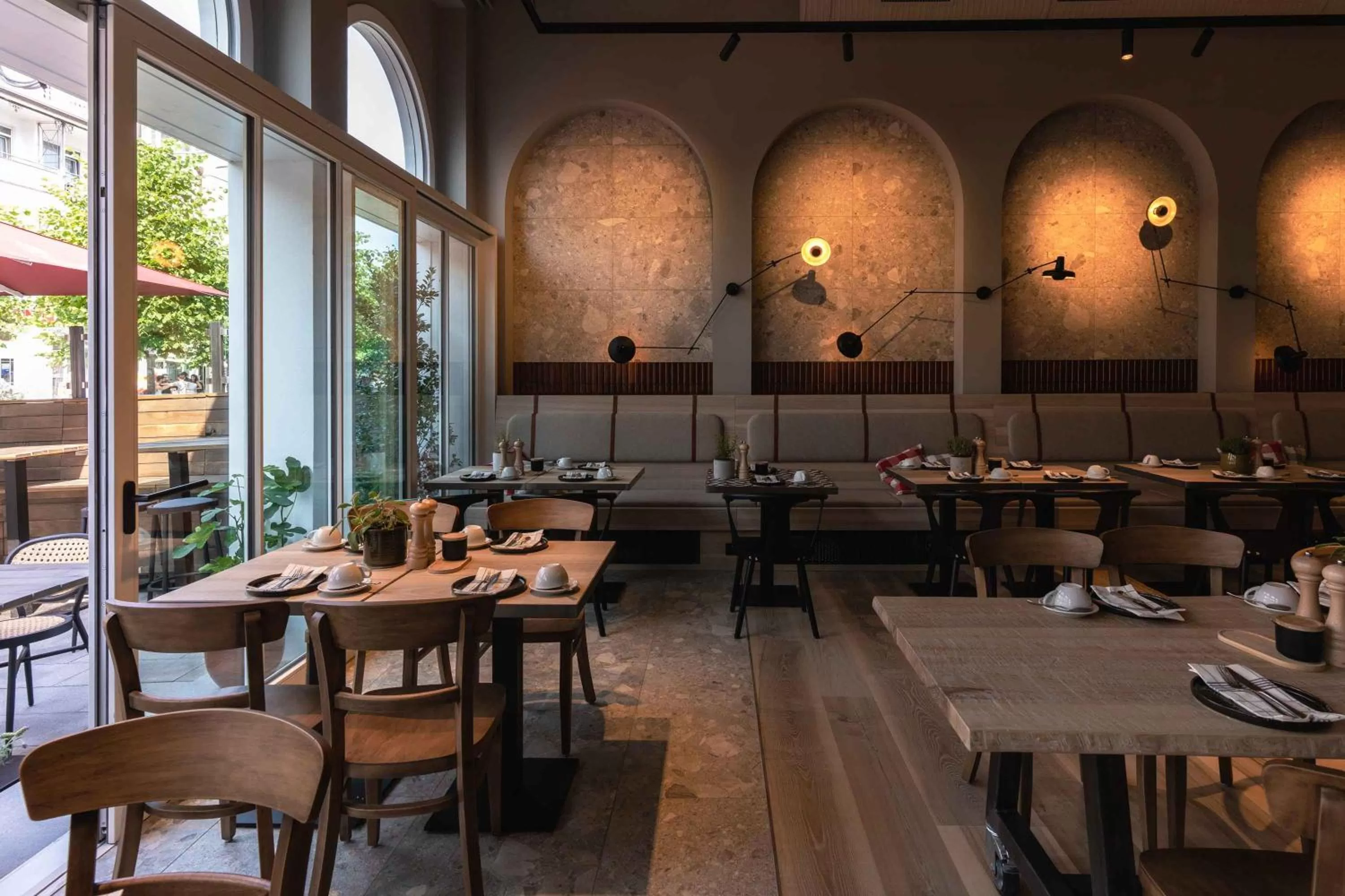 Restaurant/places to eat in LOEV - VELA Hotels