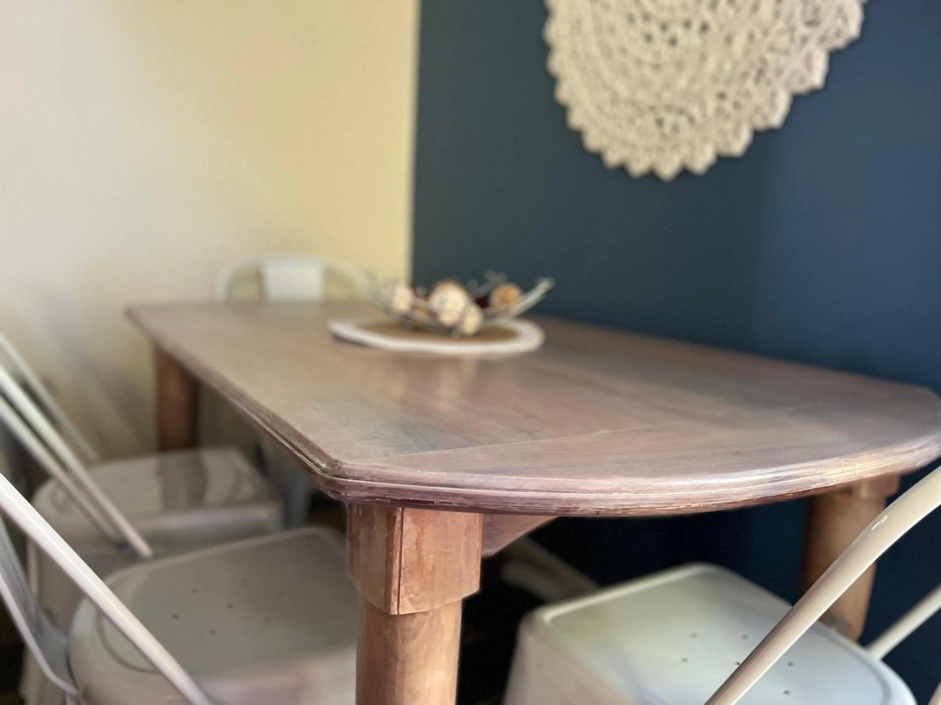 Dining area in Colonial Village Resort