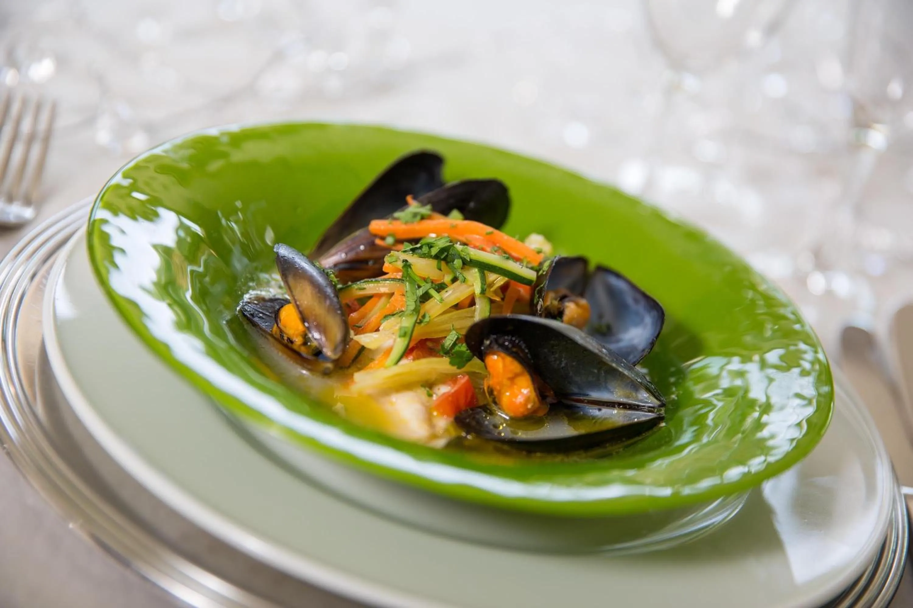 Restaurant/places to eat in Hotel Ares