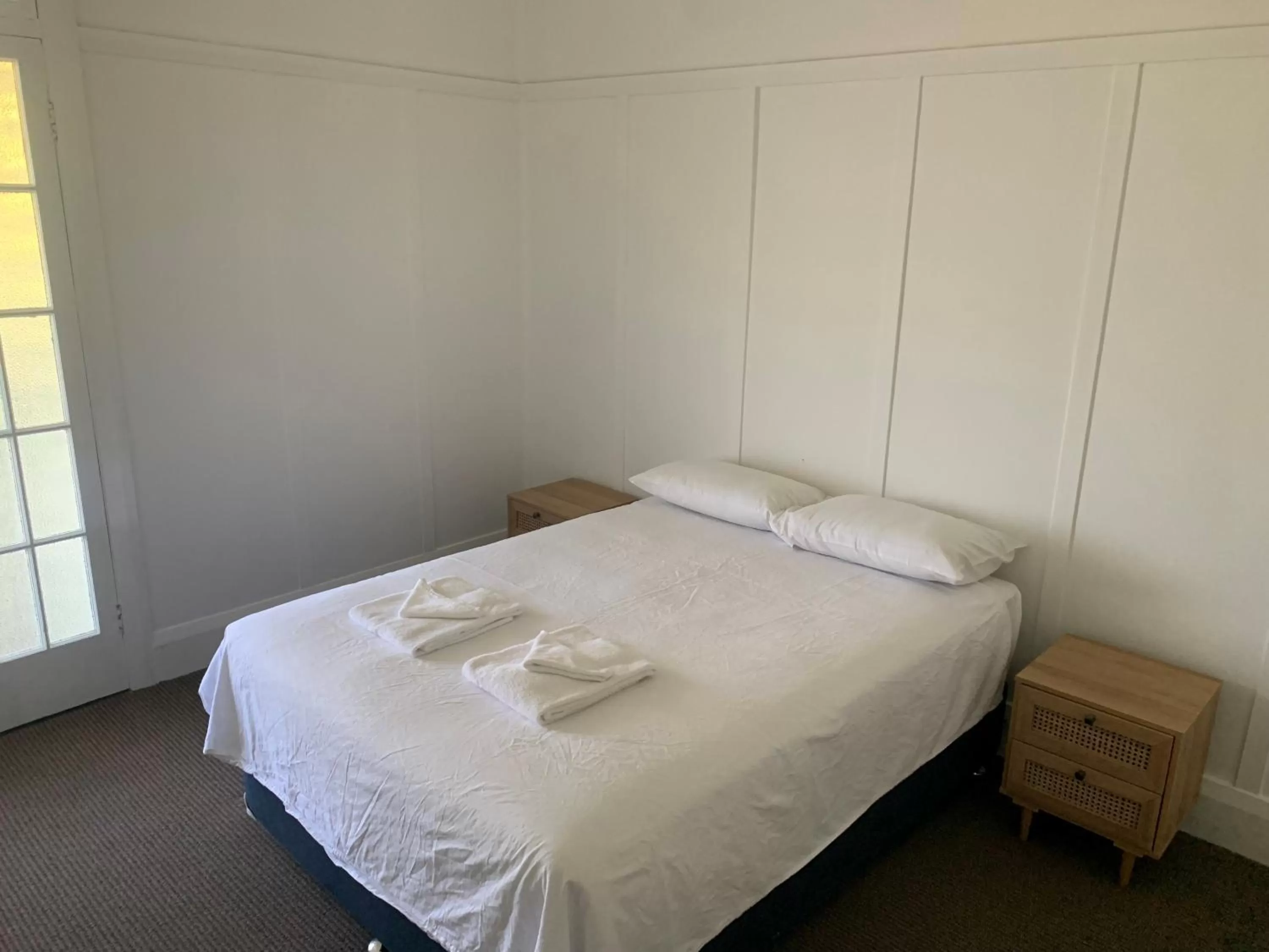 Bed in Harrington Hotel